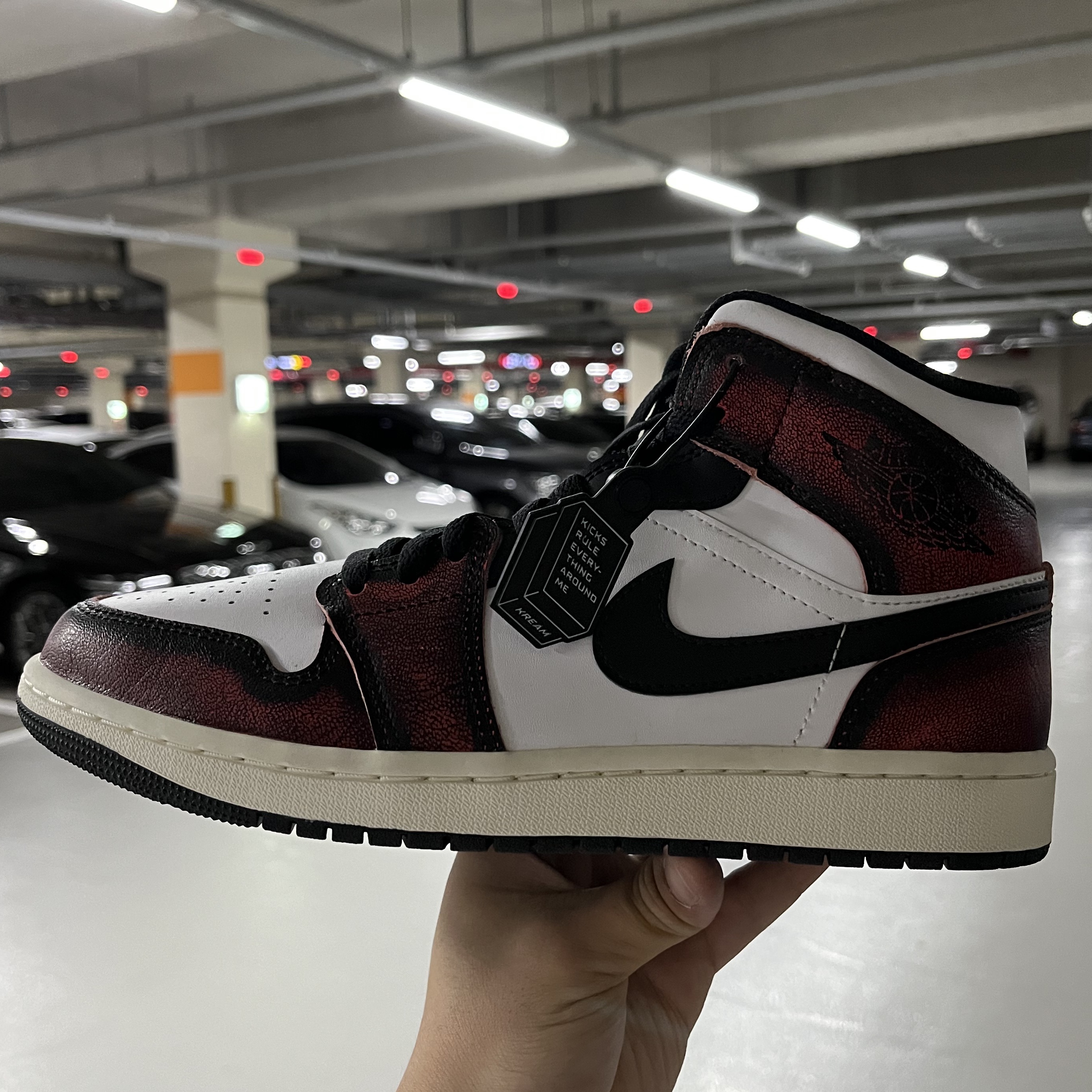 Jordan 1 Mid SE Infrared 23 착용 스타일 - 3