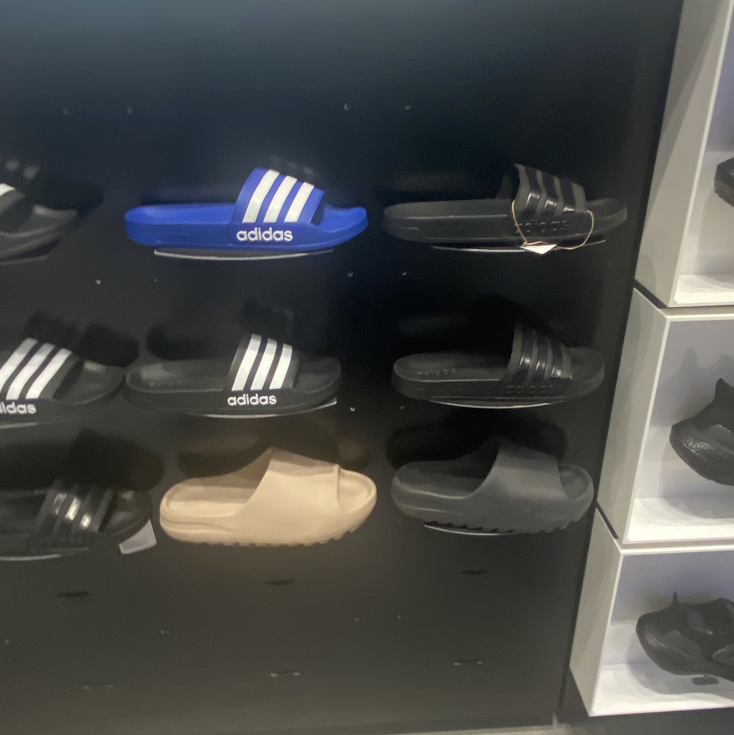 Adidas Yeezy Slide Pure - Re-Release Ver., Adidas Yeezy Slide Onyx 착용 스타일