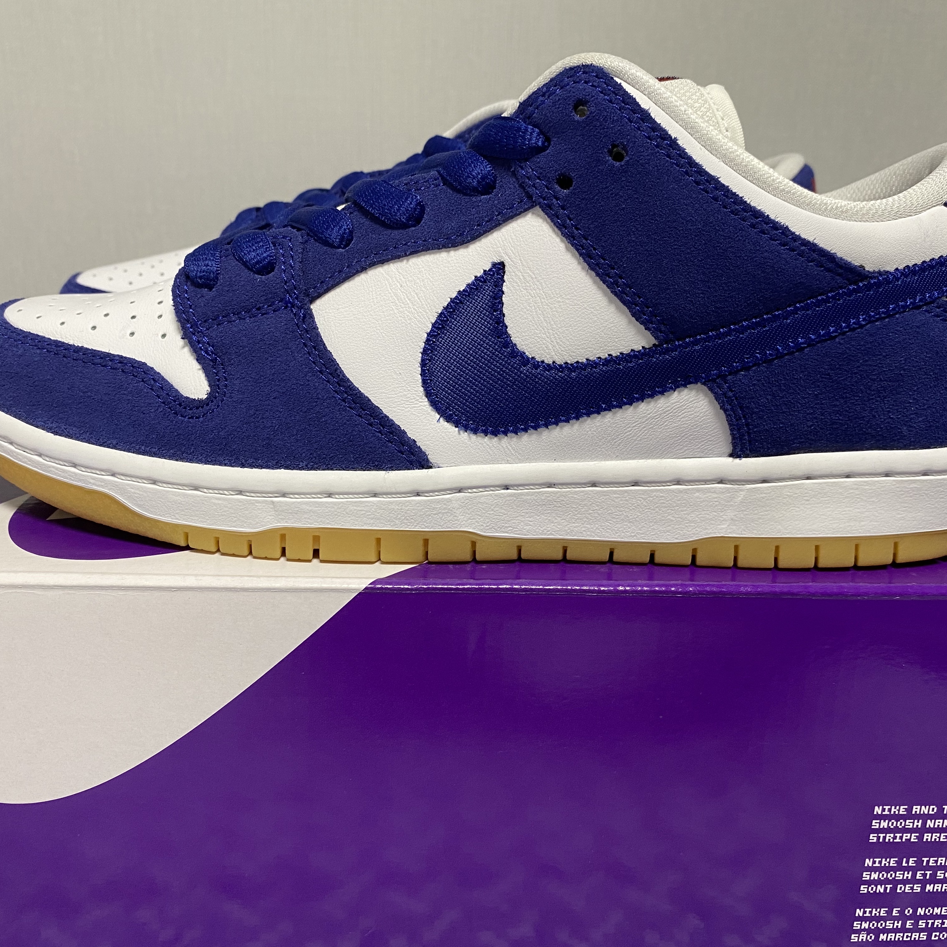 Nike SB Dunk Low Pro Premium Deep Royal Blue 착용 스타일 - 1