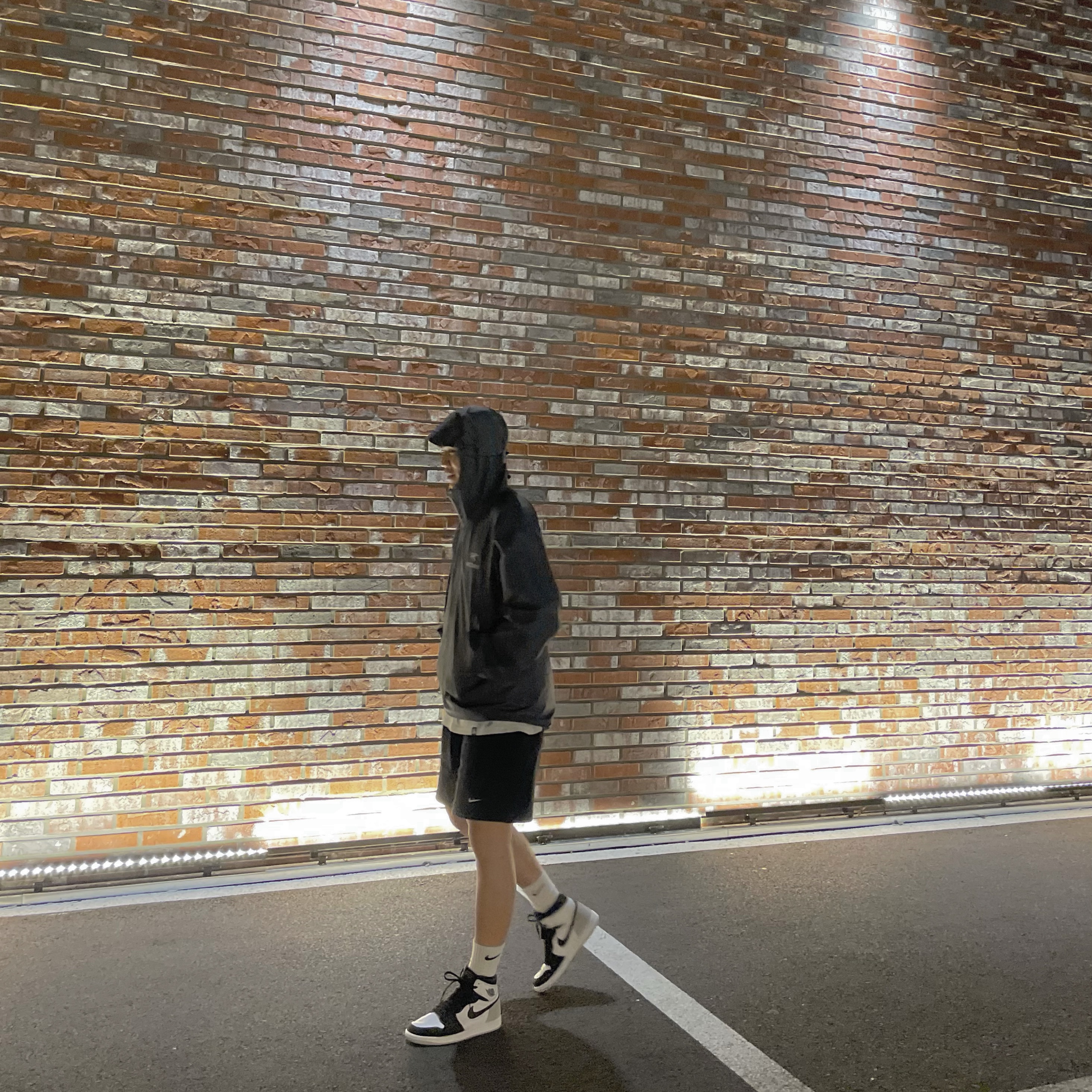Arc'teryx Beta Jacket Cloud, Jordan 1 Retro High OG Bleached Coral 착용 스타일 - 2