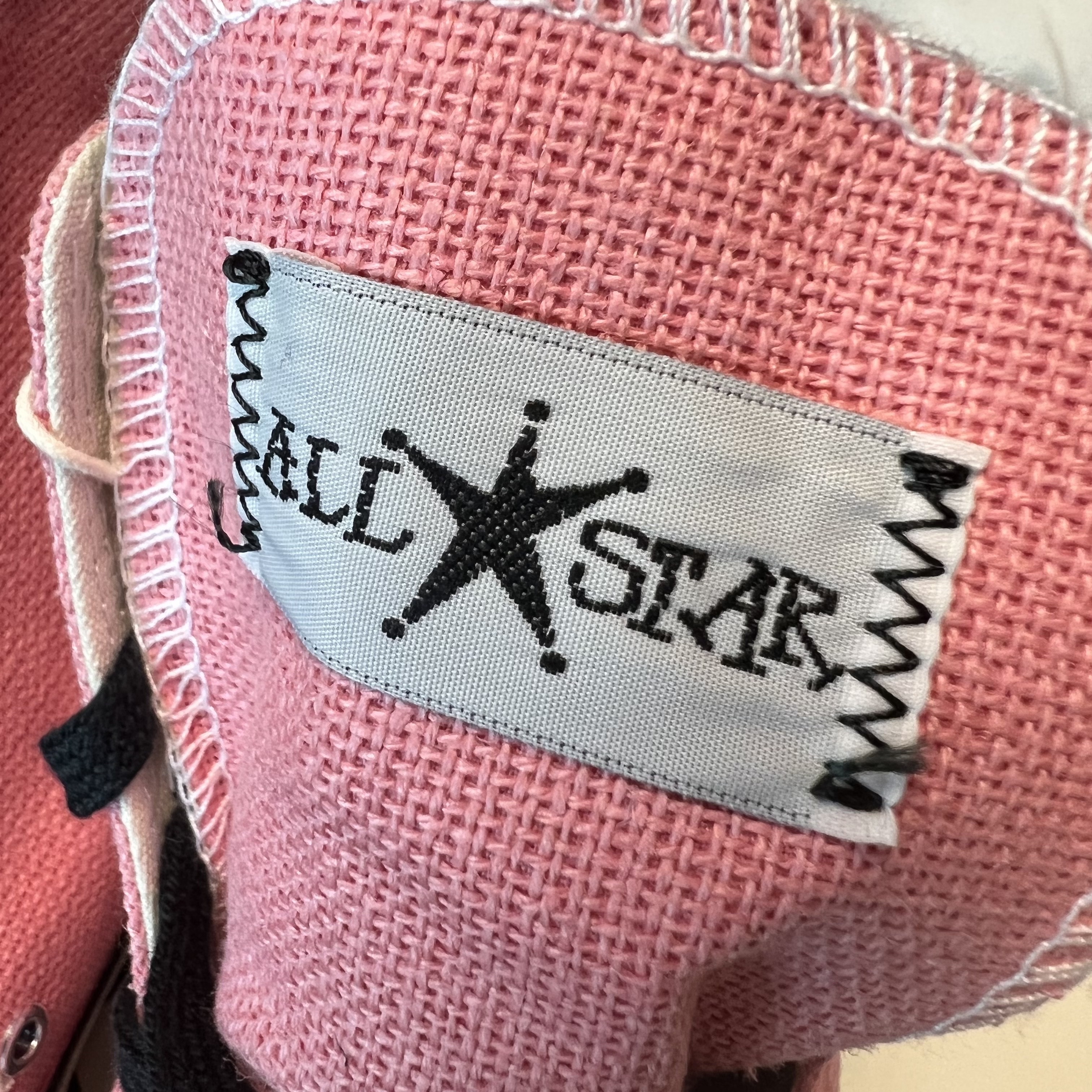 Converse x Stussy Chuck 70 High Plumeria 착용 스타일 - 3