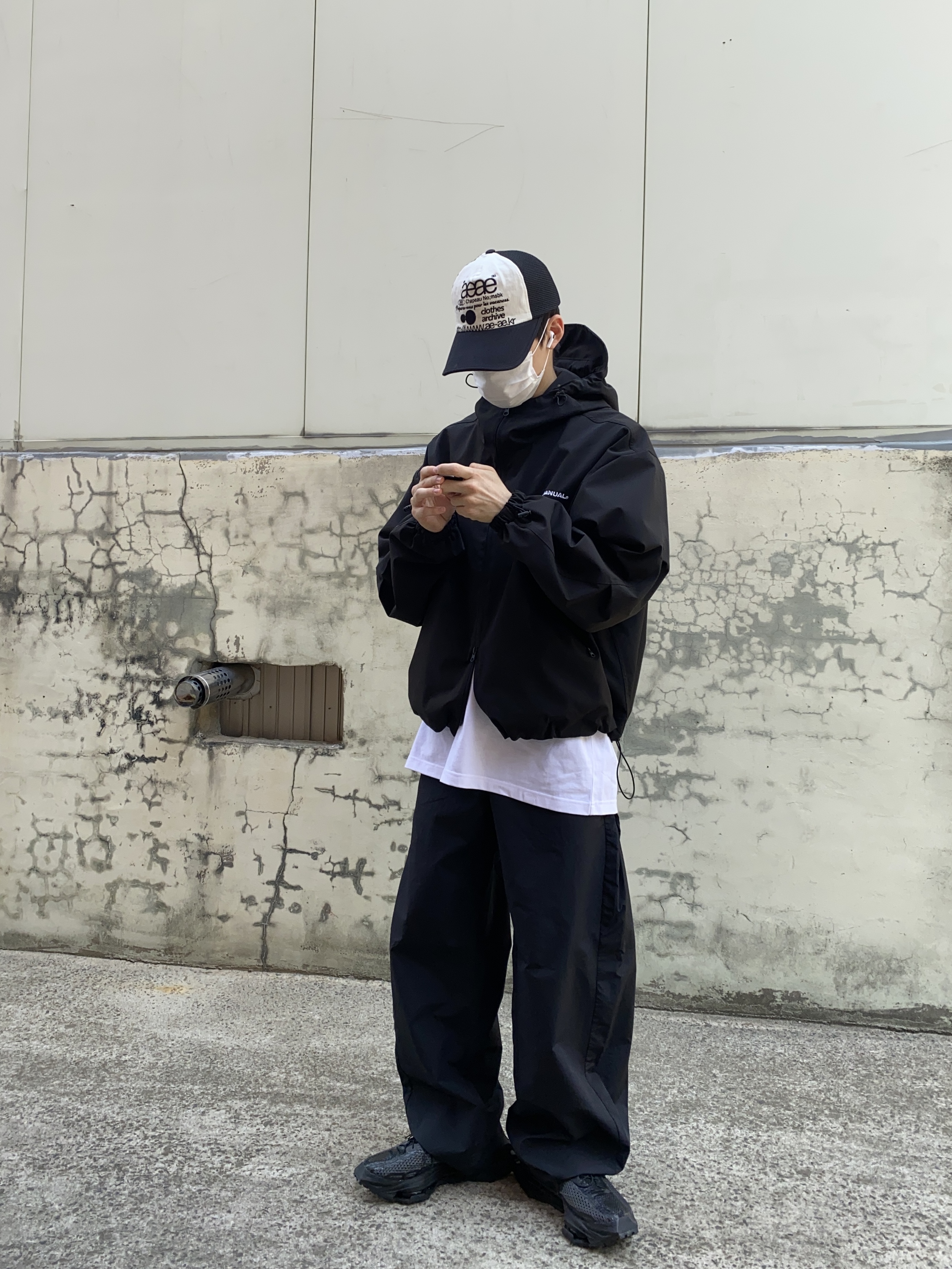 Nike x Matthew M Williams Zoom 004 Triple Black 착용 스타일 - 1