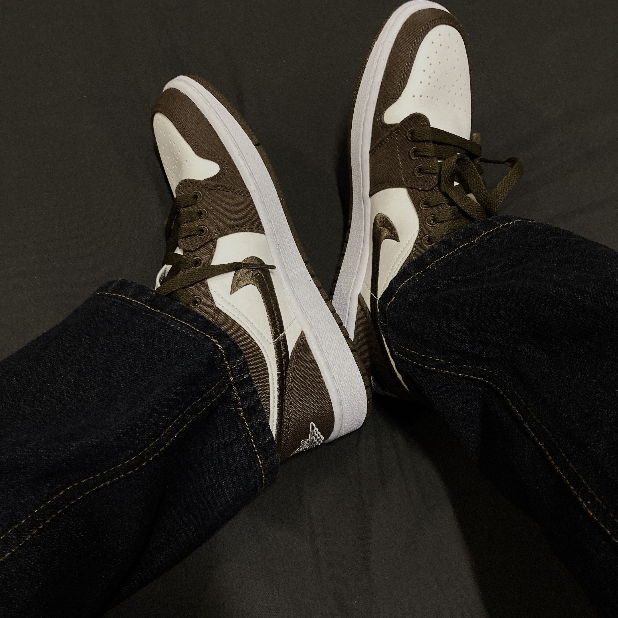 (W) Jordan 1 Low SE Light Olive 착용 스타일
