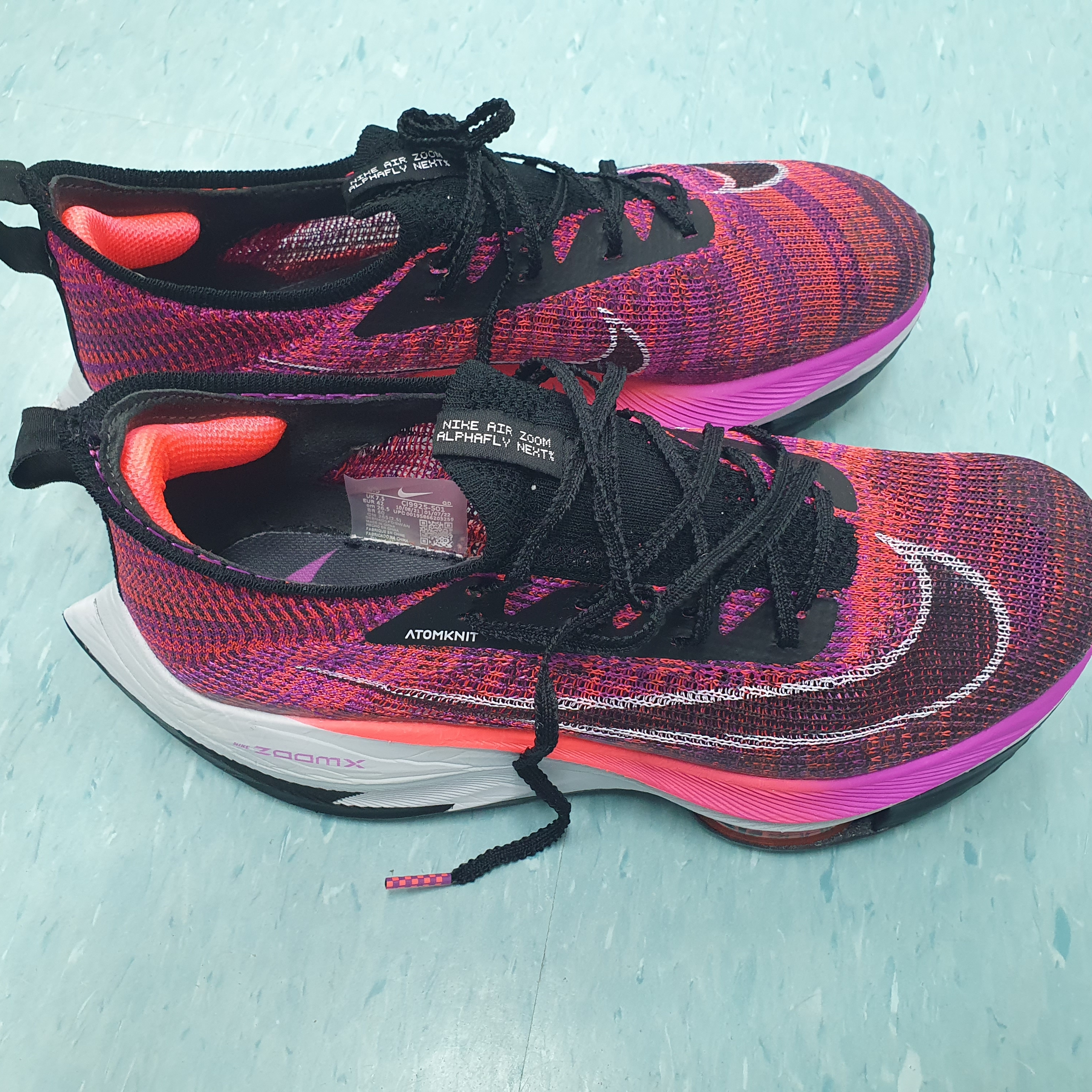 Nike Air Zoom Alphafly Next% Hyper Violet 착용 스타일 - 2
