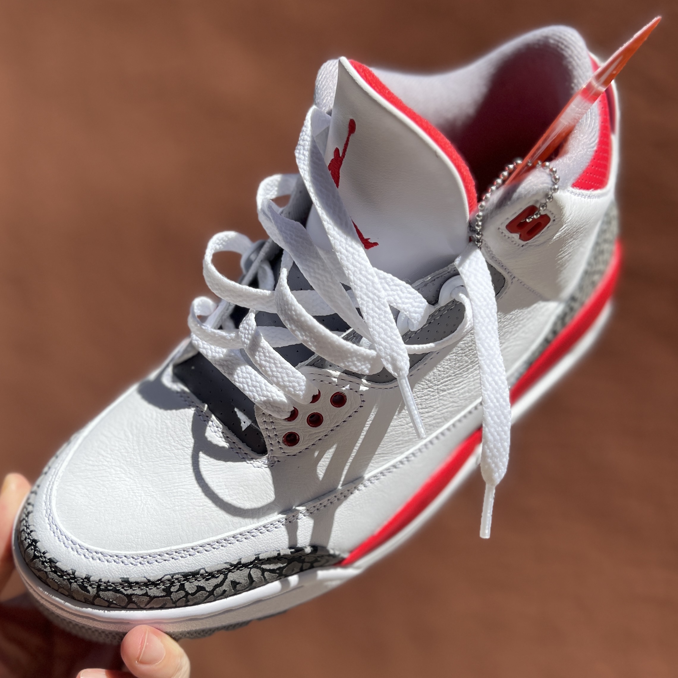 Jordan 3 Retro Fire Red 2022 착용 스타일 - 1