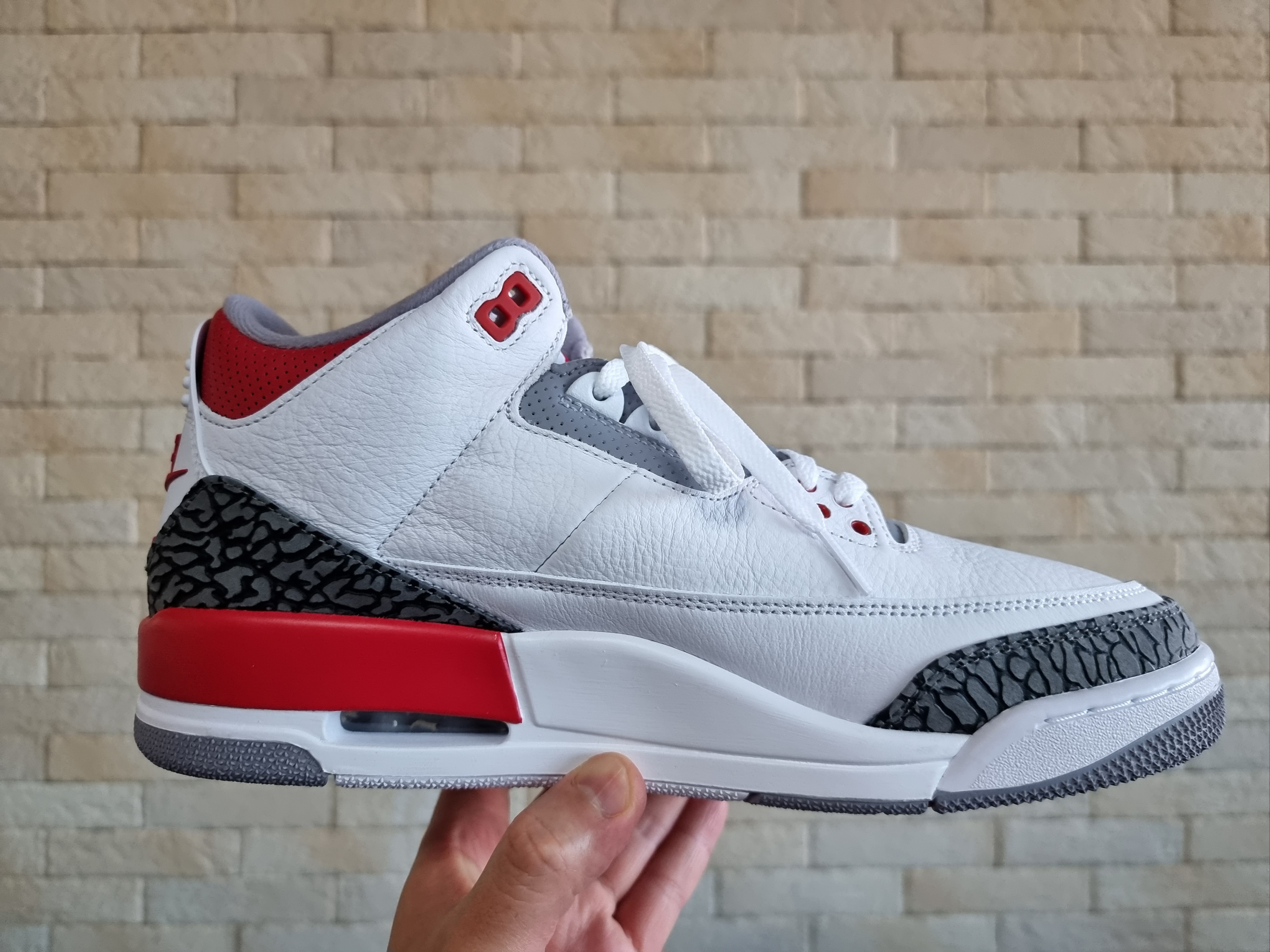 Jordan 3 Retro Fire Red 2022 착용 스타일 - 2
