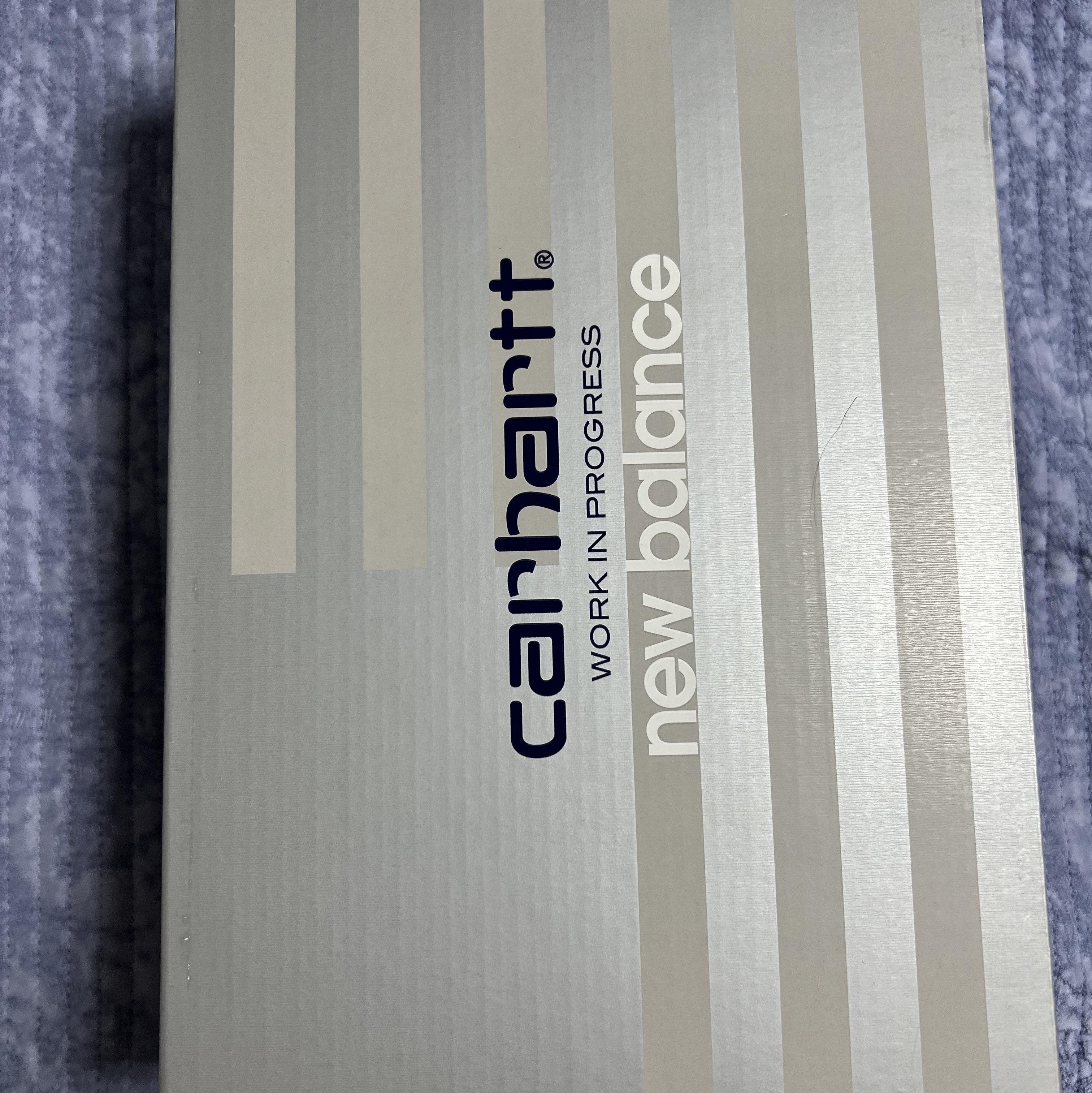 New Balance x Carhartt WIP 990v1 Made in USA Sculpture Center 착용 스타일 - 4