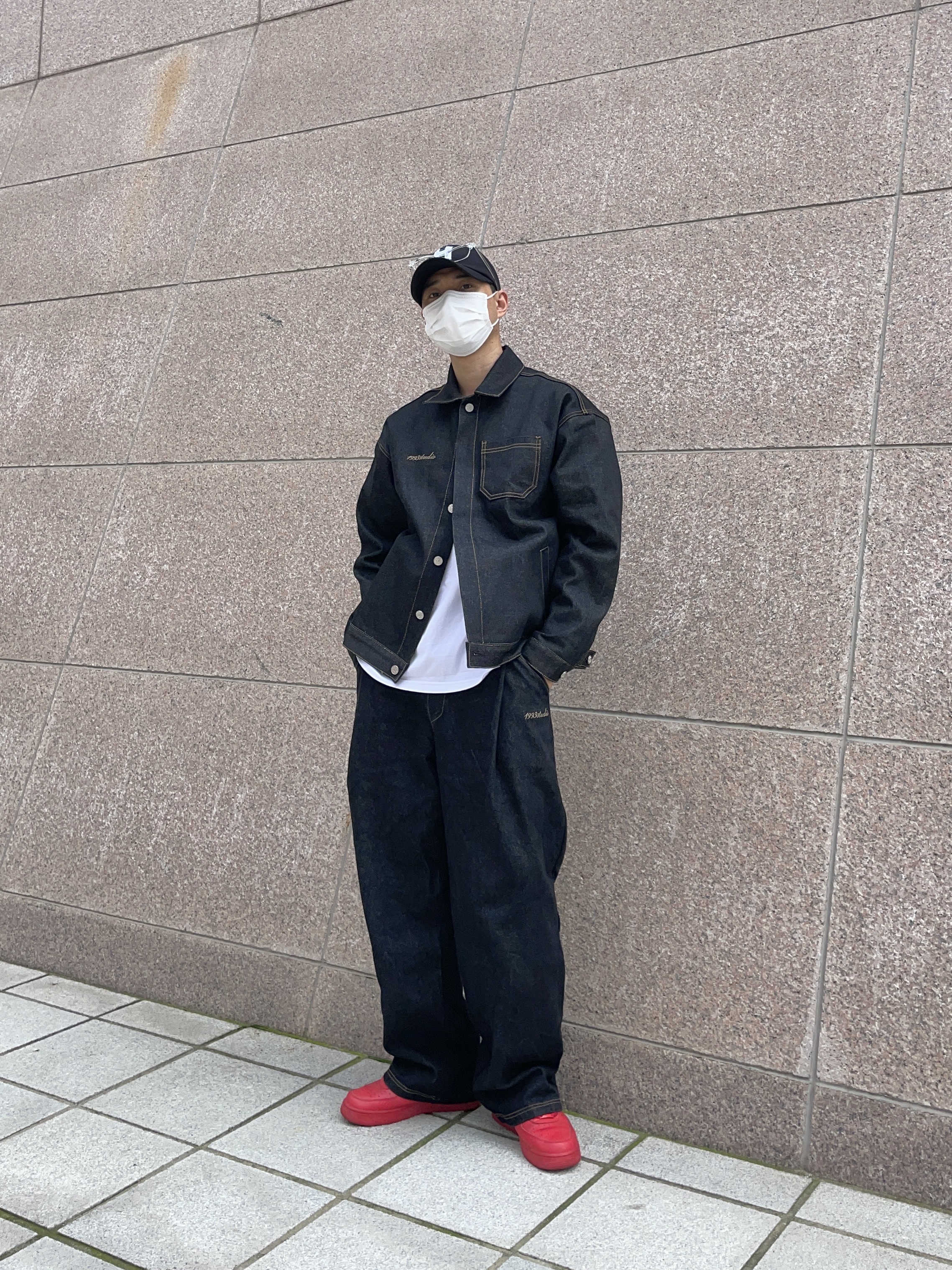 Nike Air Force 1 '07 LV8 Low 1 Triple Red 착용 스타일