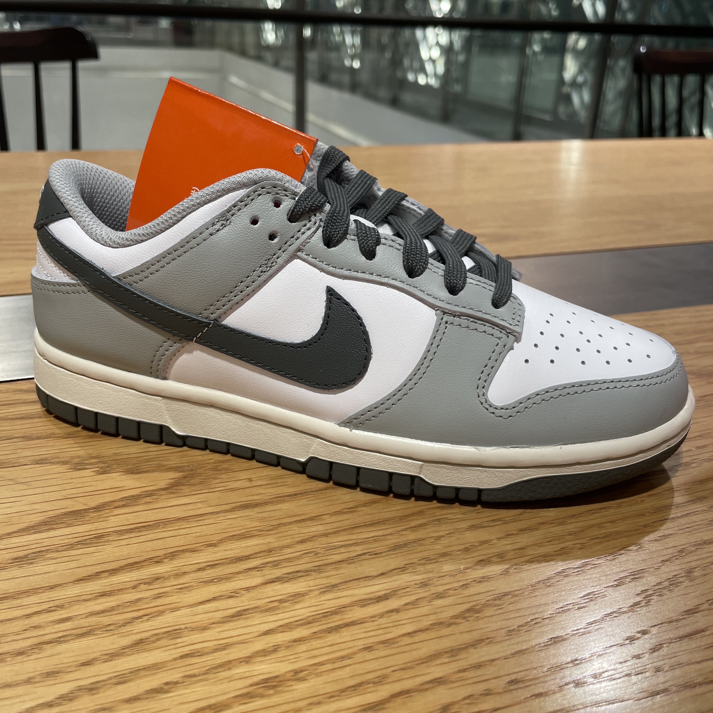 (W) Nike Dunk Low Light Smoke Grey 착용 스타일