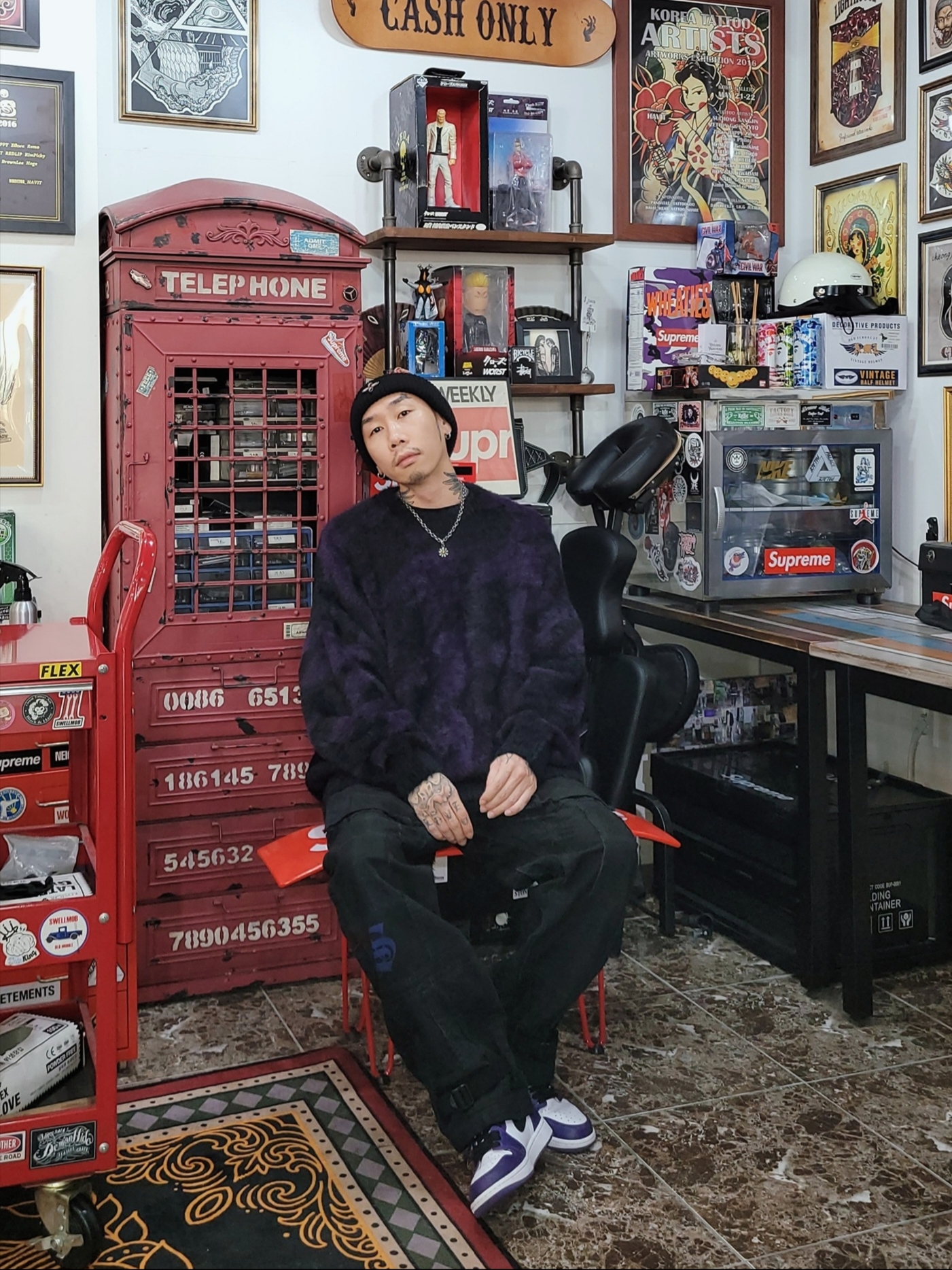 Supreme x Comme des Garcons Junya Watanabe Man Patchwork Cargo Pants Black - 21FW, Jordan 1 Retro High OG Court Purple 2020 착용 스타일