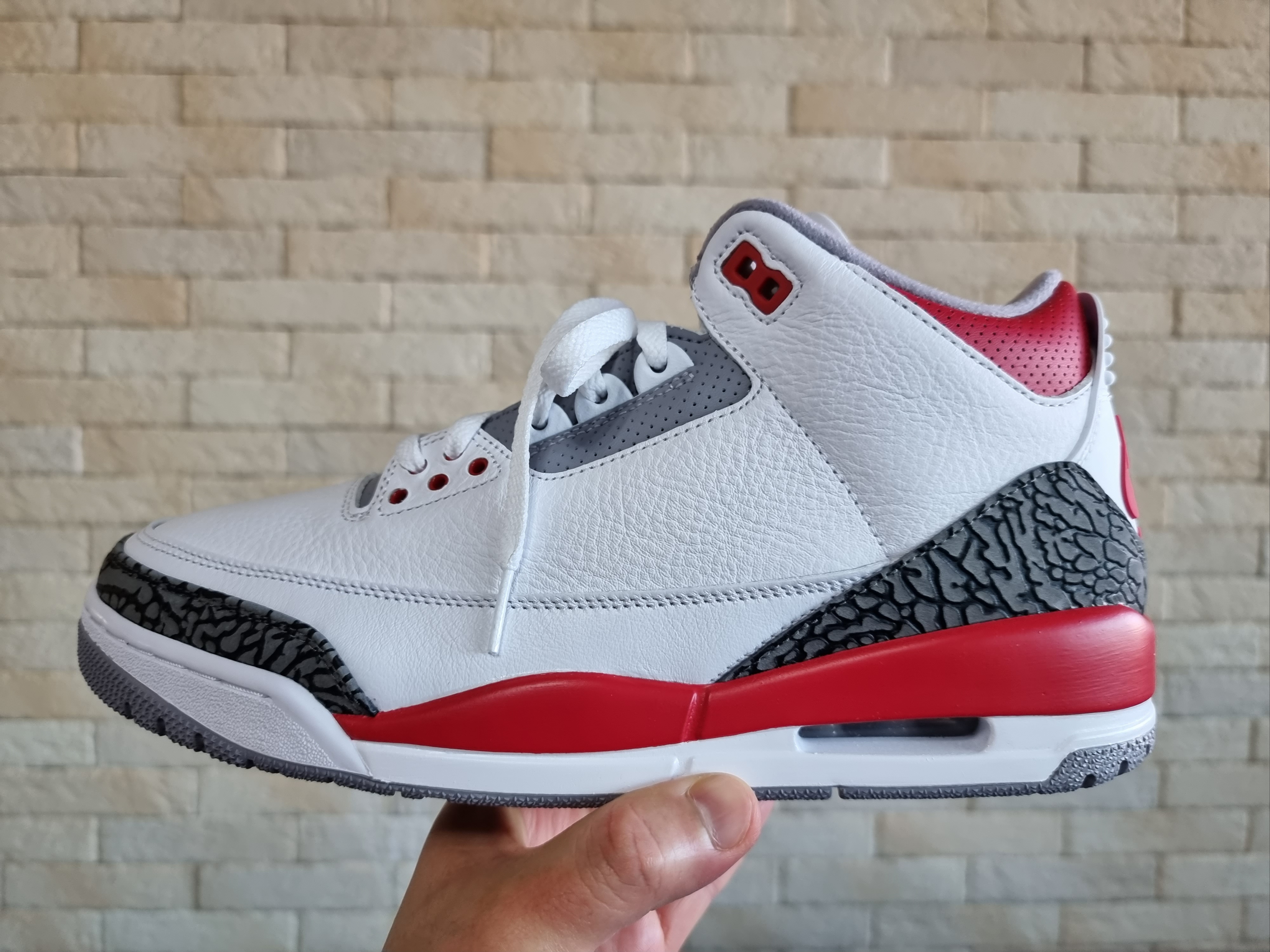Jordan 3 Retro Fire Red 2022 착용 스타일 - 3