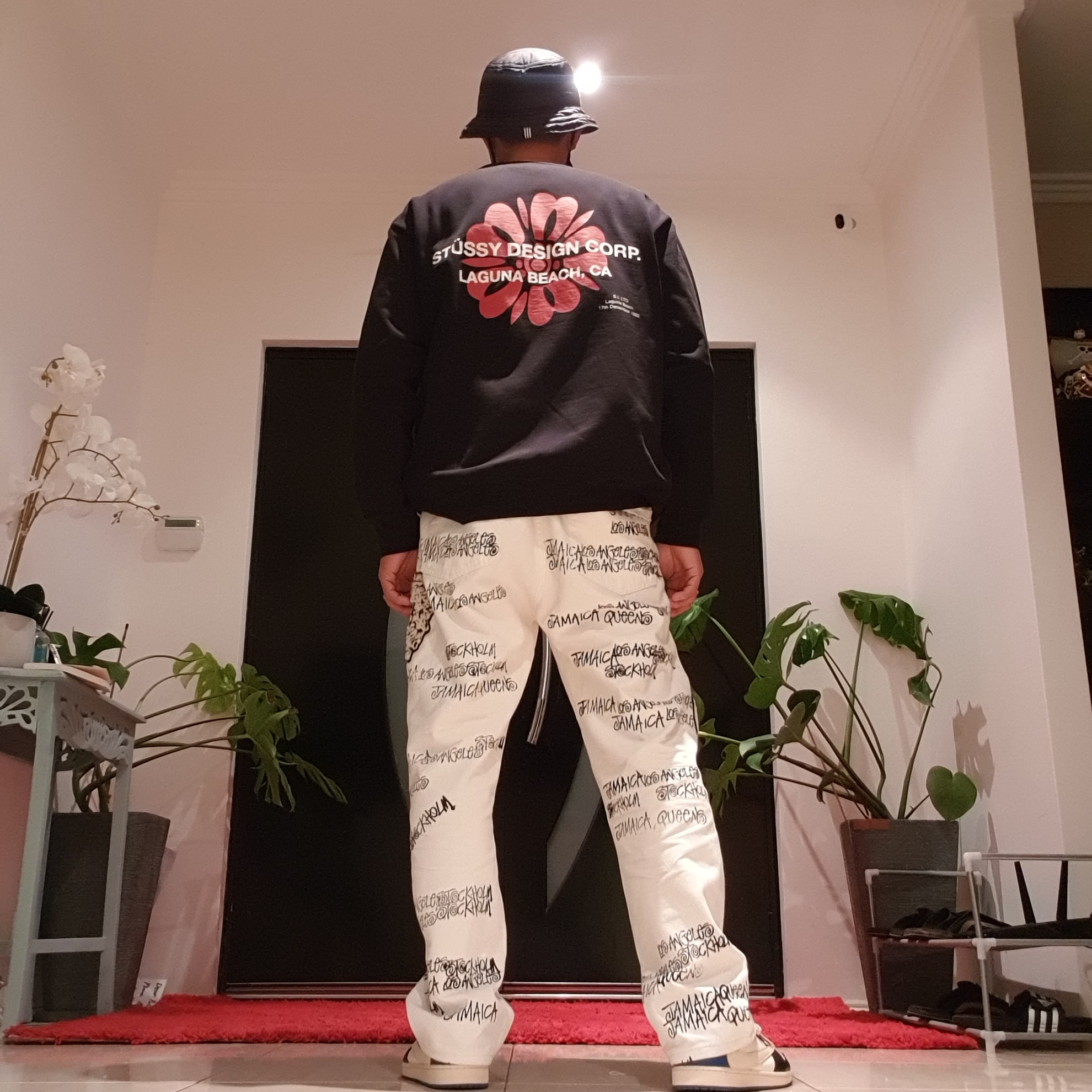 Stussy x Our Legacy x Denim Tears TTL 501 Jean White, Stussy x Our Legacy x Denim Tears TTL Varsity Jacket Black 착용 스타일 - 3