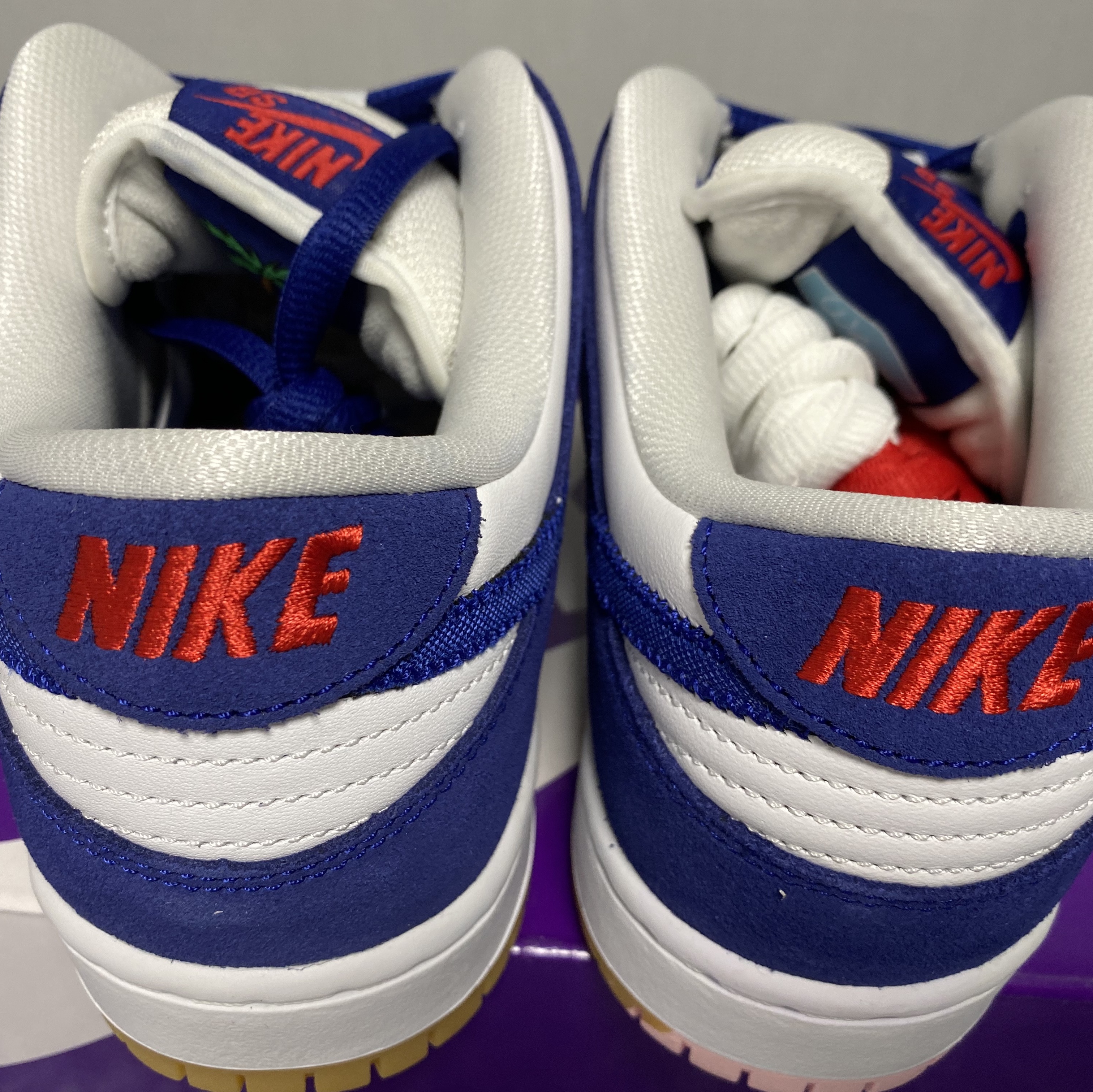 Nike SB Dunk Low Pro Premium Deep Royal Blue 착용 스타일 - 2