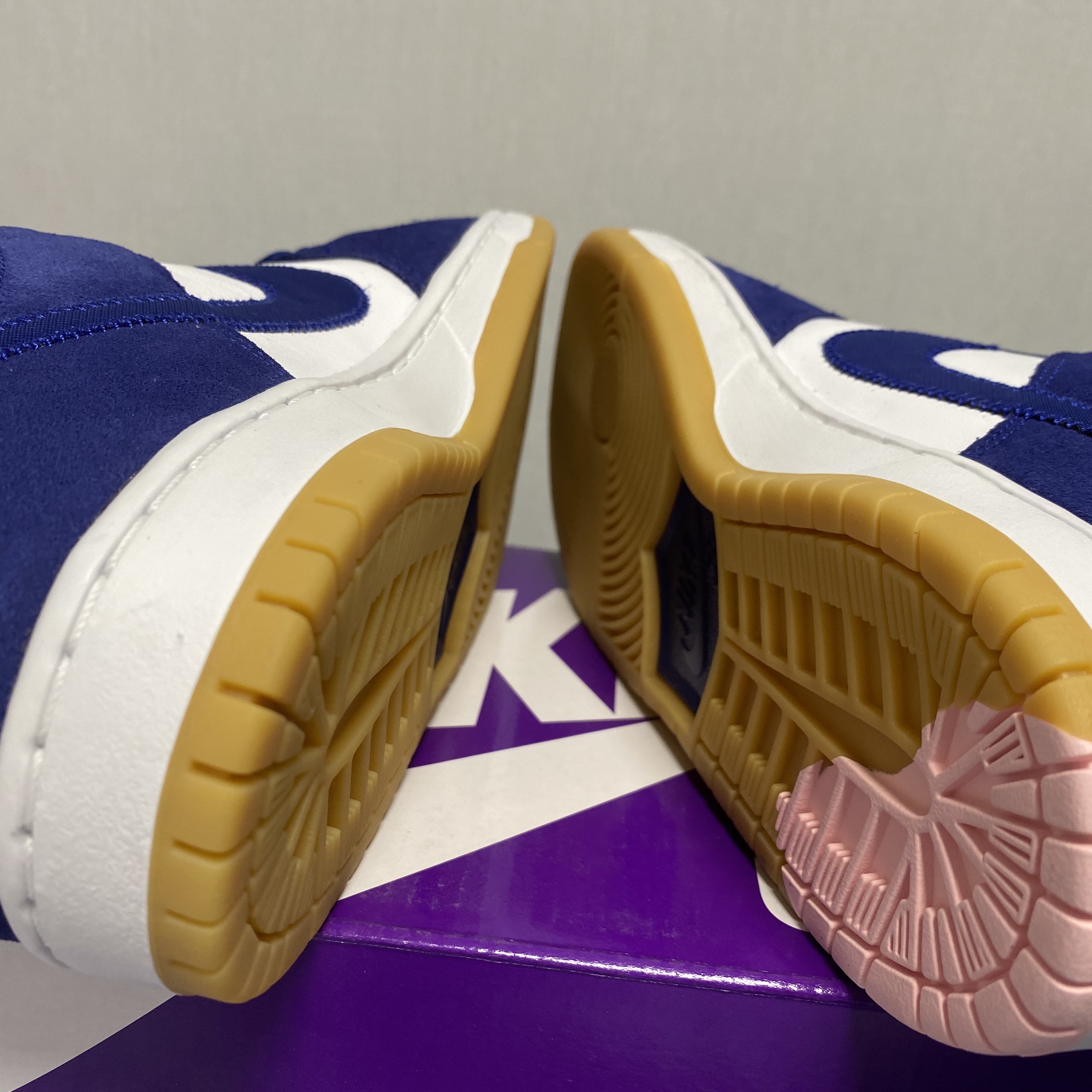 Nike SB Dunk Low Pro Premium Deep Royal Blue 착용 스타일 - 3