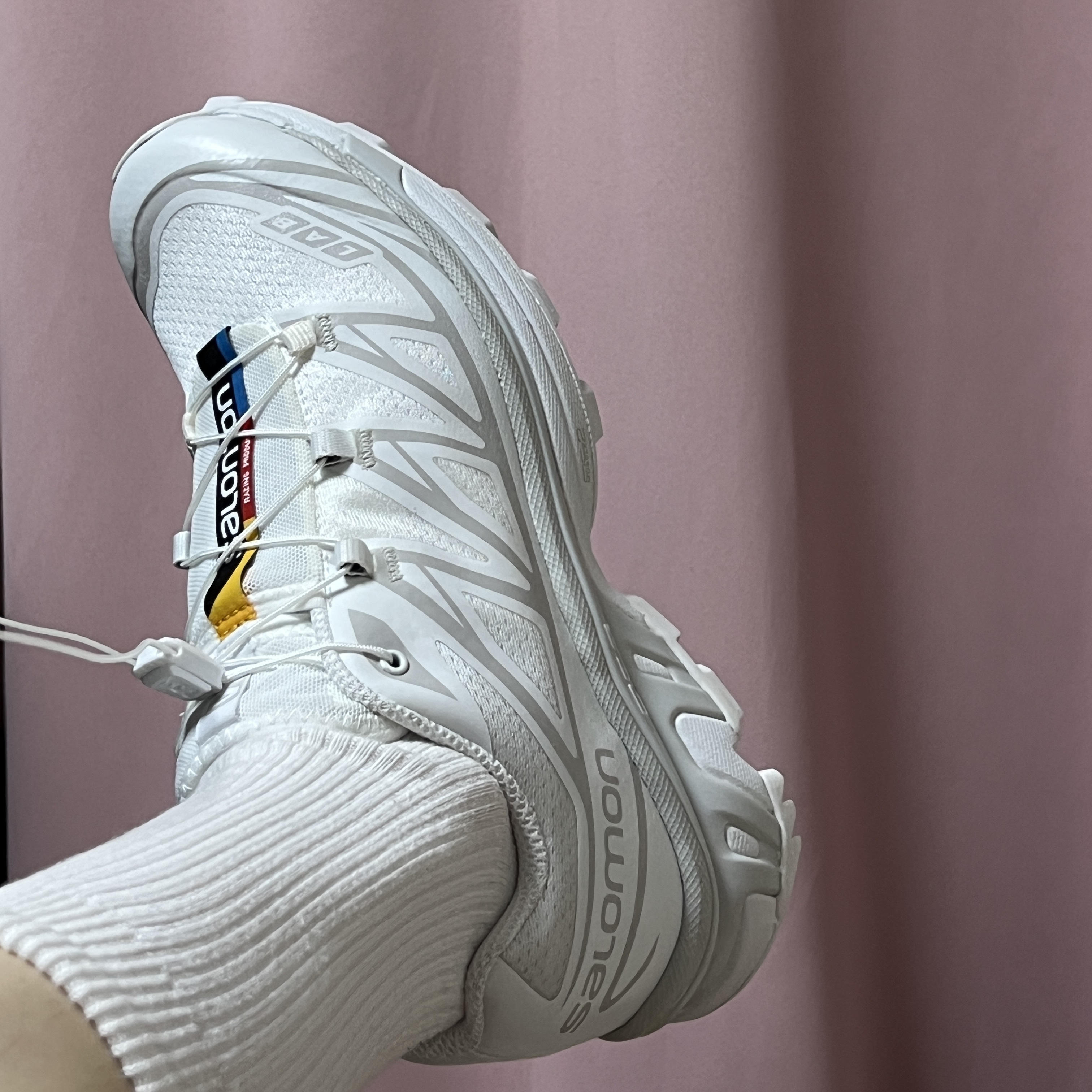 Salomon XT-6 ADV White 착용 스타일