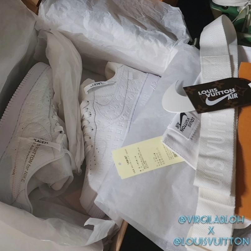 Louis Vuitton x Nike Air Force 1 Low by Virgil Abloh White, Rolex Submariner Date 40mm 116610LV Green Oyster 착용 스타일 - 2