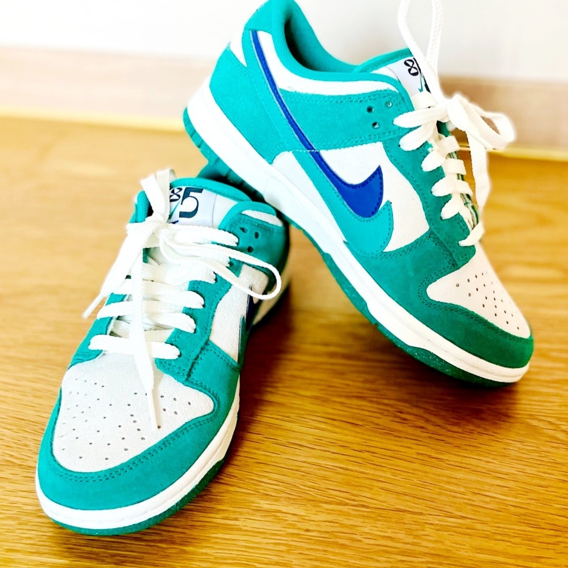 (W) Nike Dunk Low SE 85 Neptune Green and Sail 착용 스타일 - 3