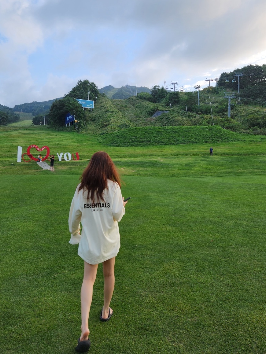 Essentials Long Sleeve T-Shirt Cream - 21SS 착용 스타일