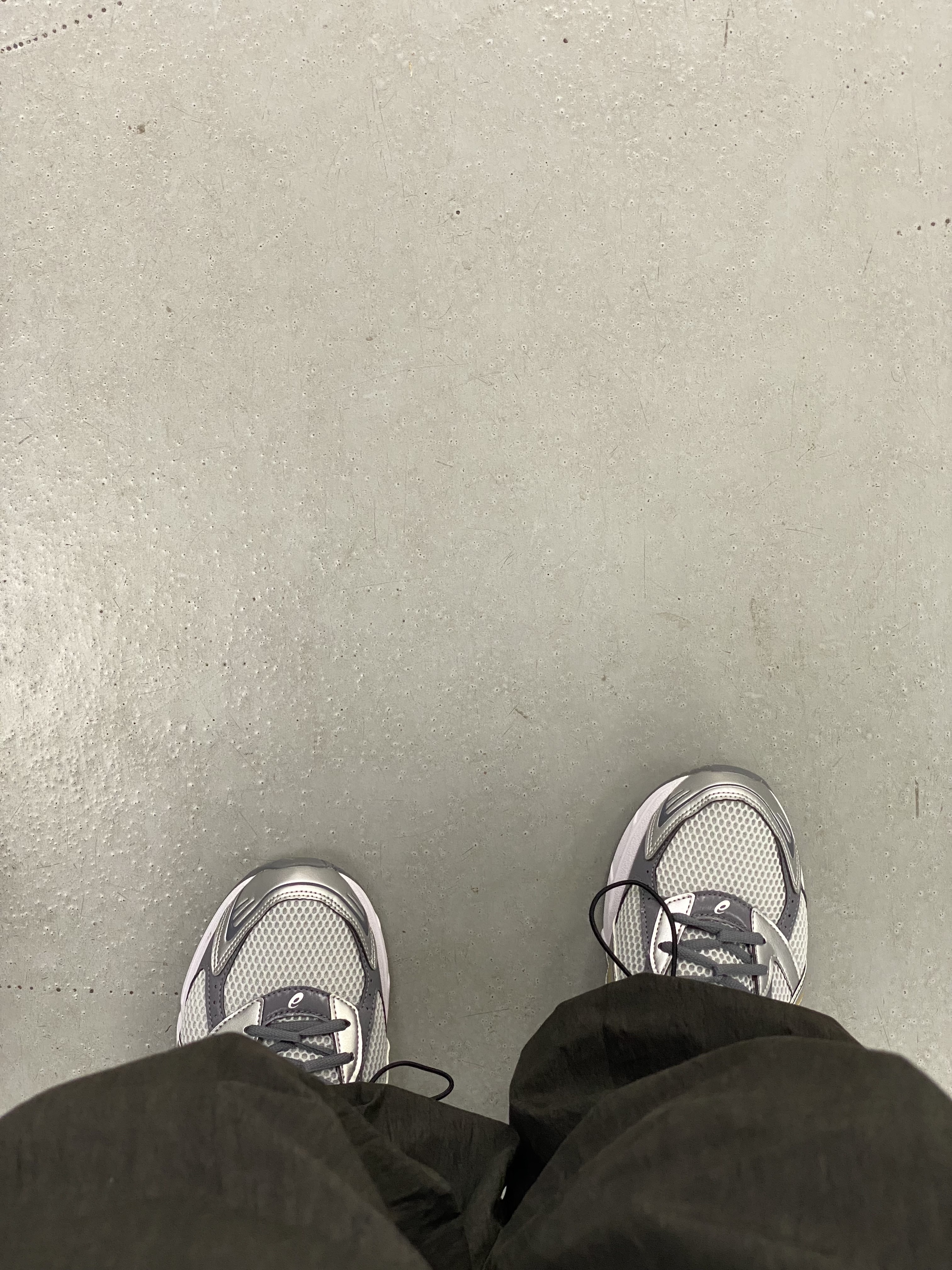 Asics Gel-1130 Polar Shade Pure Silver 착용 스타일