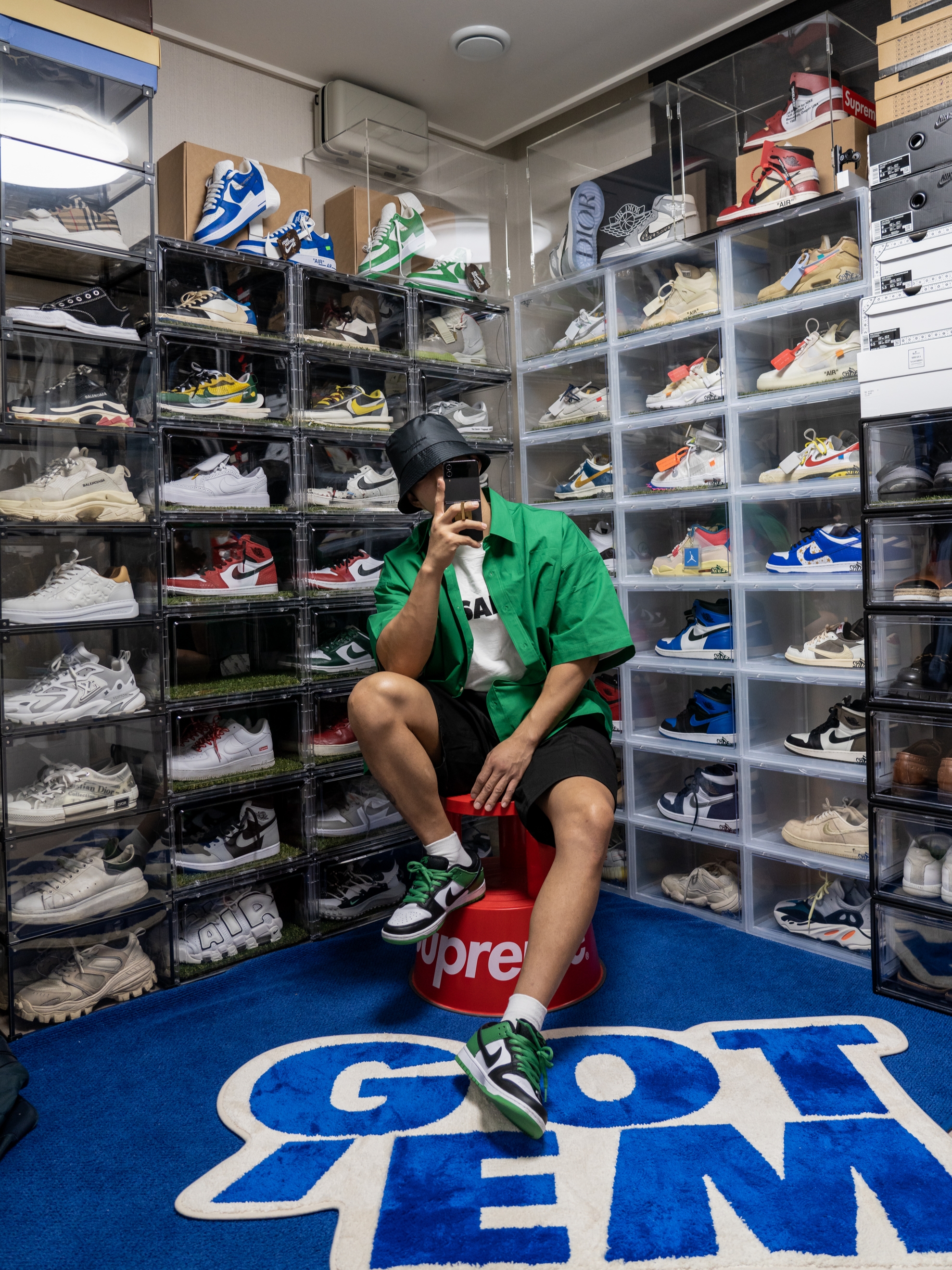 Wooyoungmi Bucket Hat Black - 22SS, Nike SB Dunk Low Pro Black and Classic Green 착용 스타일