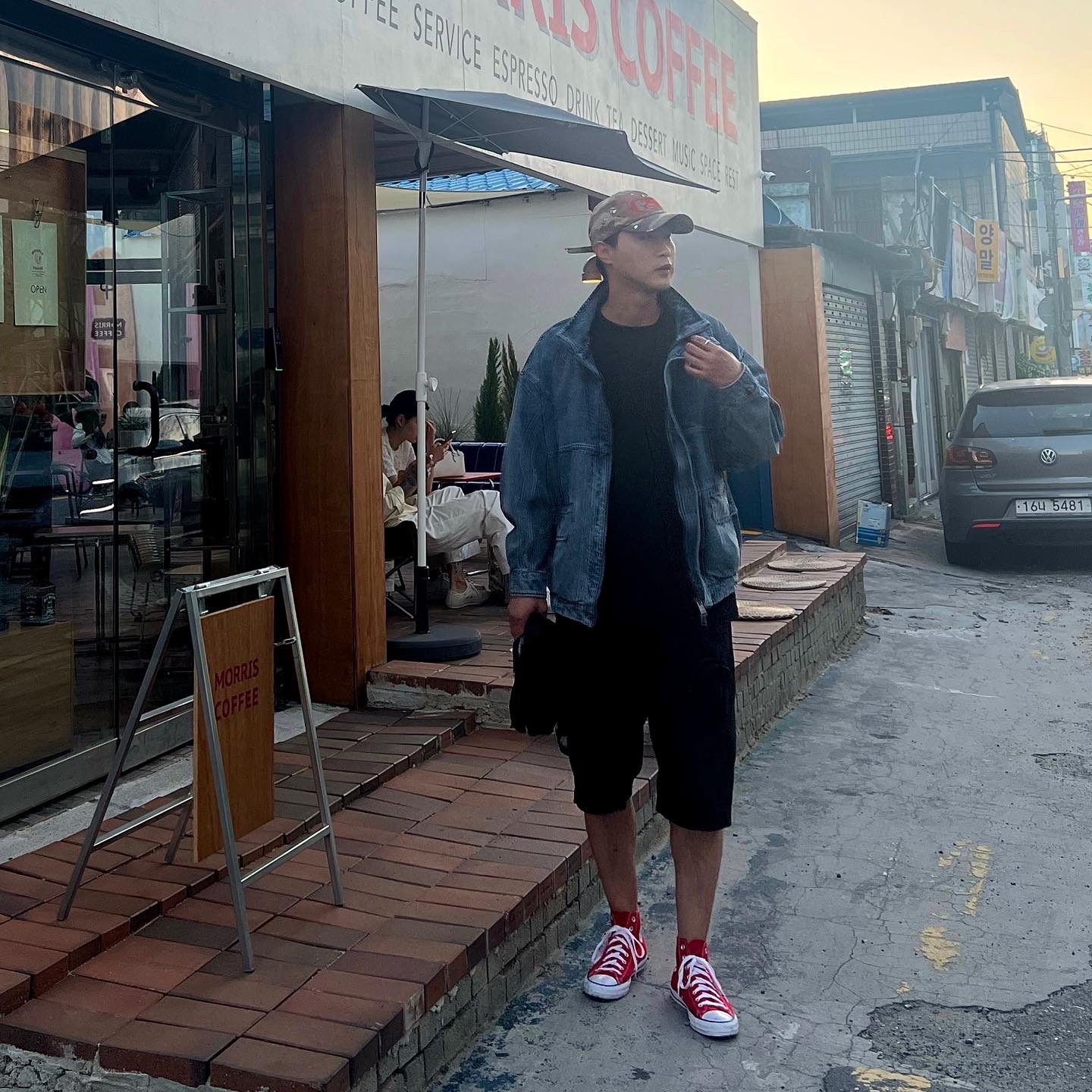 Converse Chuck Taylor All Star Core High Red 착용 스타일 - 2