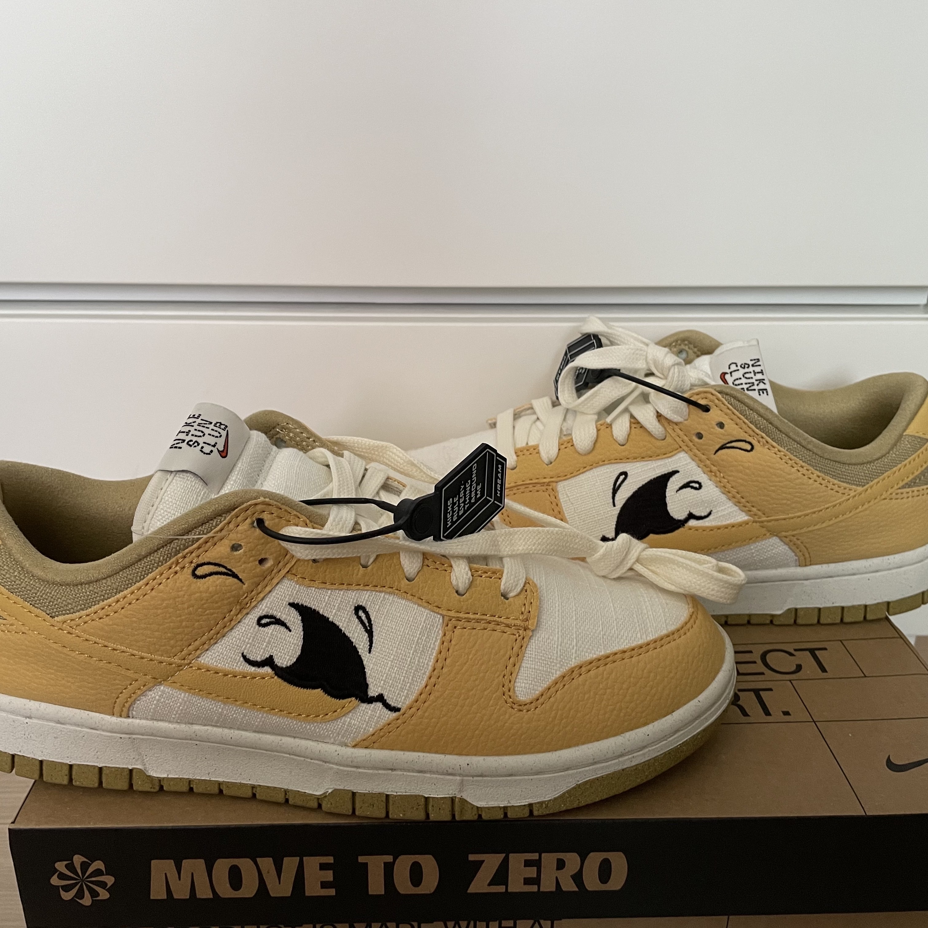 Nike Dunk Low Retro SE Next Nature Nike Sun Club 착용 스타일 - 1