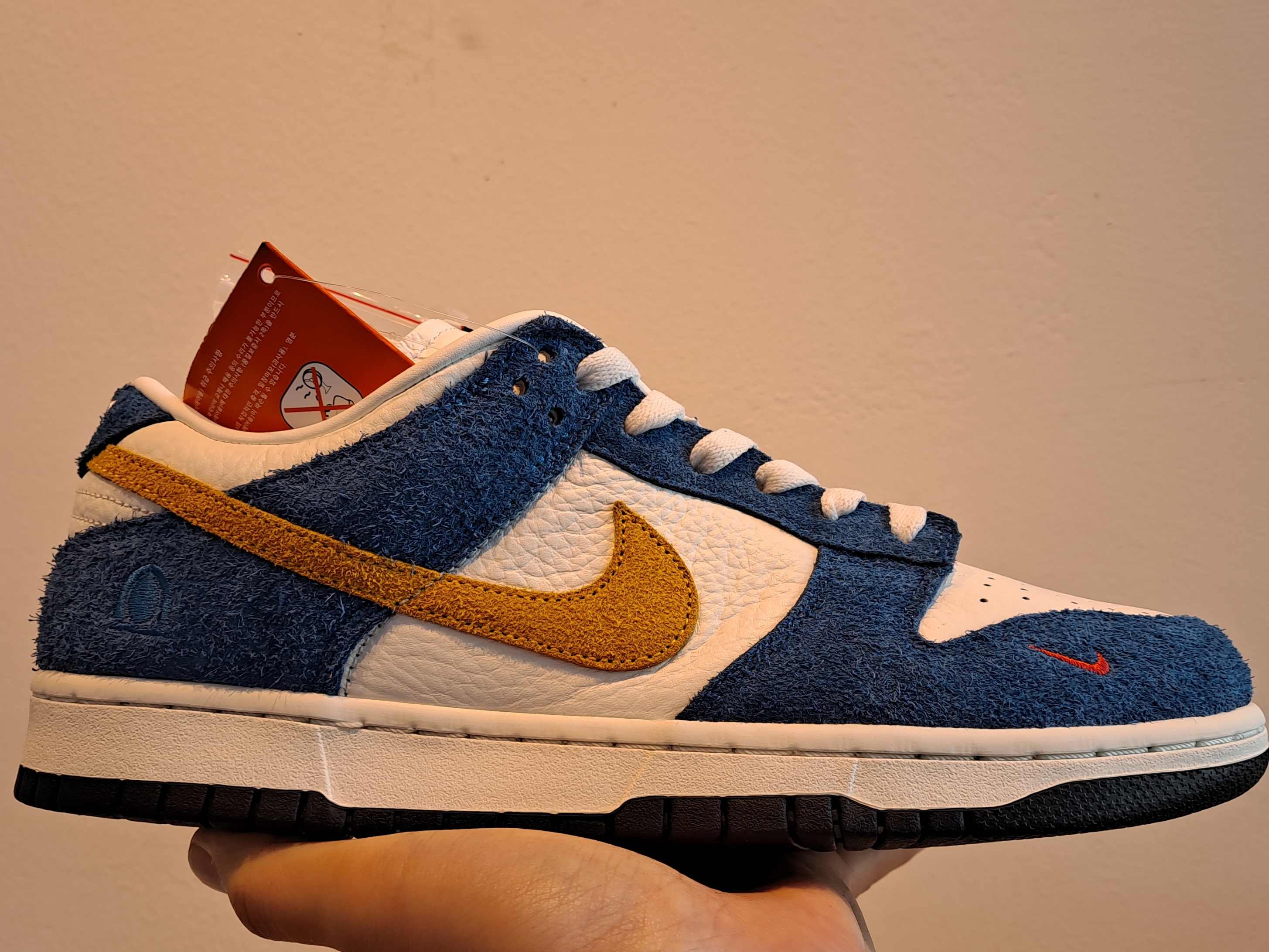 Nike x Kasina Dunk Low 80's Bus 착용 스타일