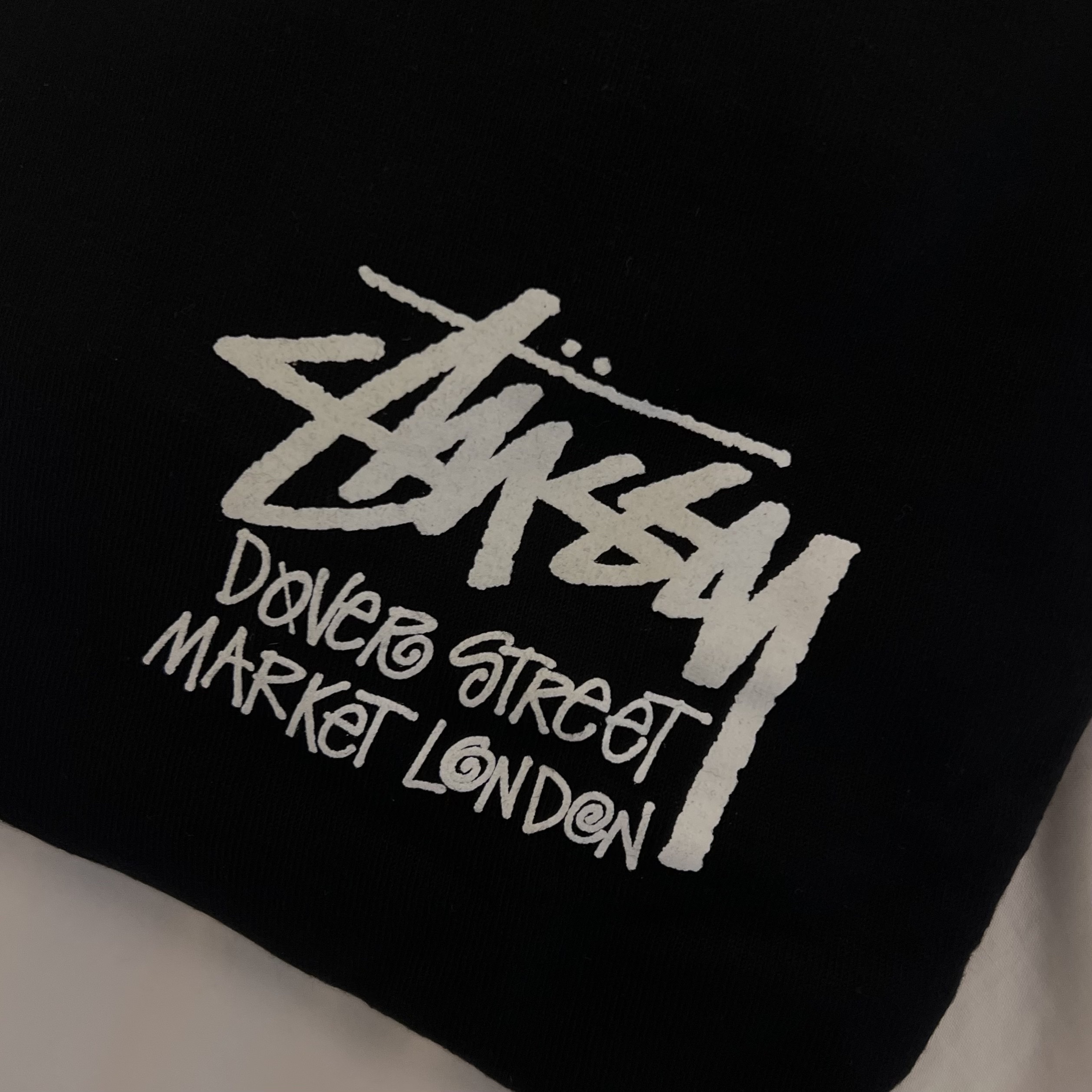 Stussy Stock DSM London LS T-Shirt Black 착용 스타일