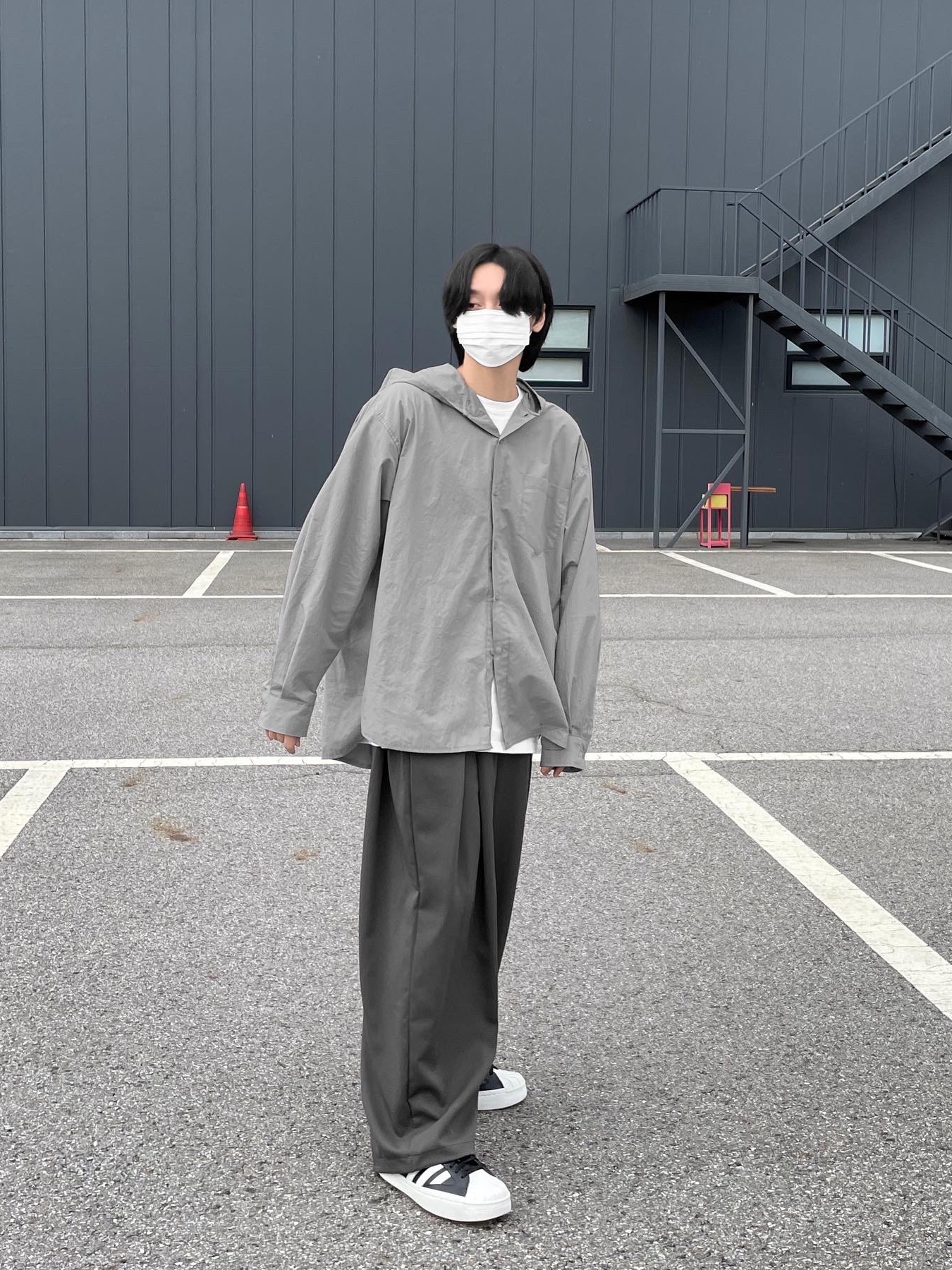 Y-3 Yohji Star Black White 착용 스타일 - 5