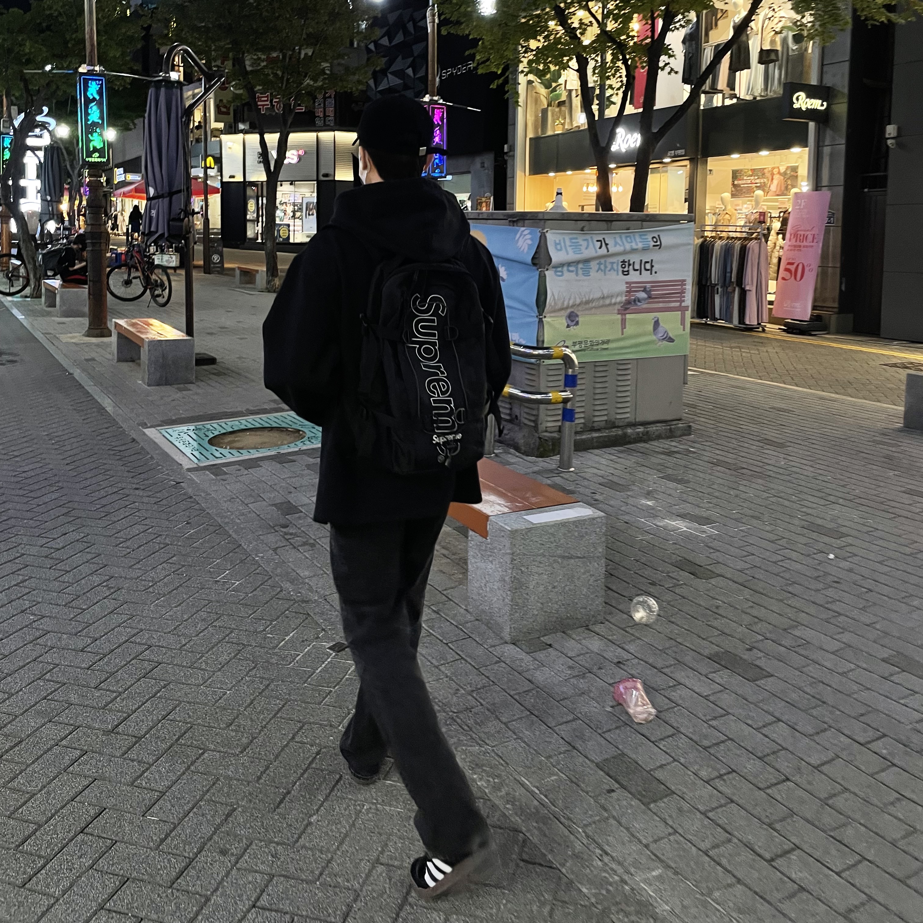 Our Legacy Loose Hoodie Maverick Skull Print Black, Apple AirPods Max Lightning Space Gray (Korean Ver.) 착용 스타일 - 2
