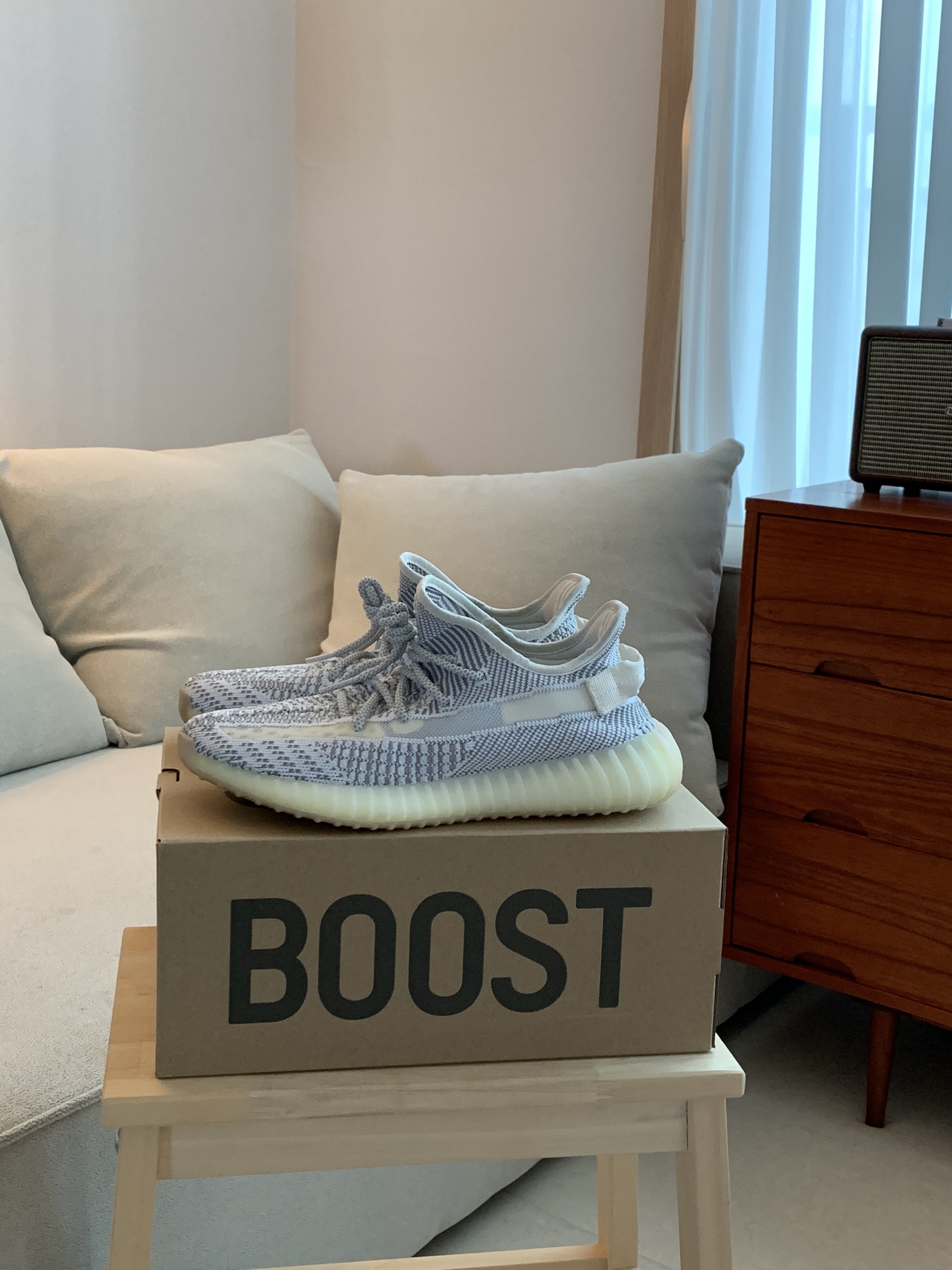 Adidas Yeezy Boost 350 V2 Static - Non-Reflective 2018 착용 스타일 - 2