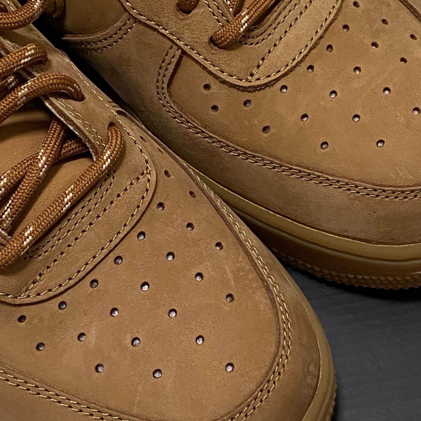 Nike Air Force 1 '07 WB Flax 착용 스타일 - 1