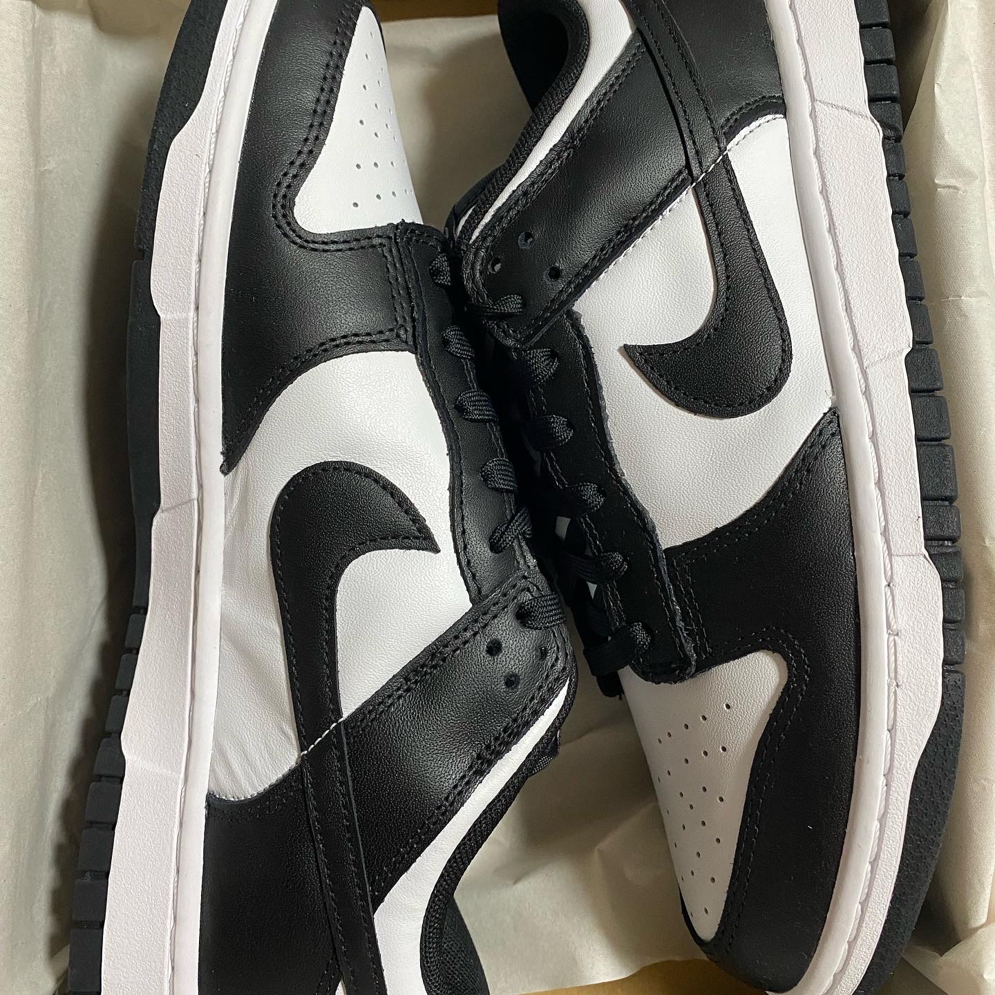 Nike Dunk Low Retro Black 착용 스타일 - 1