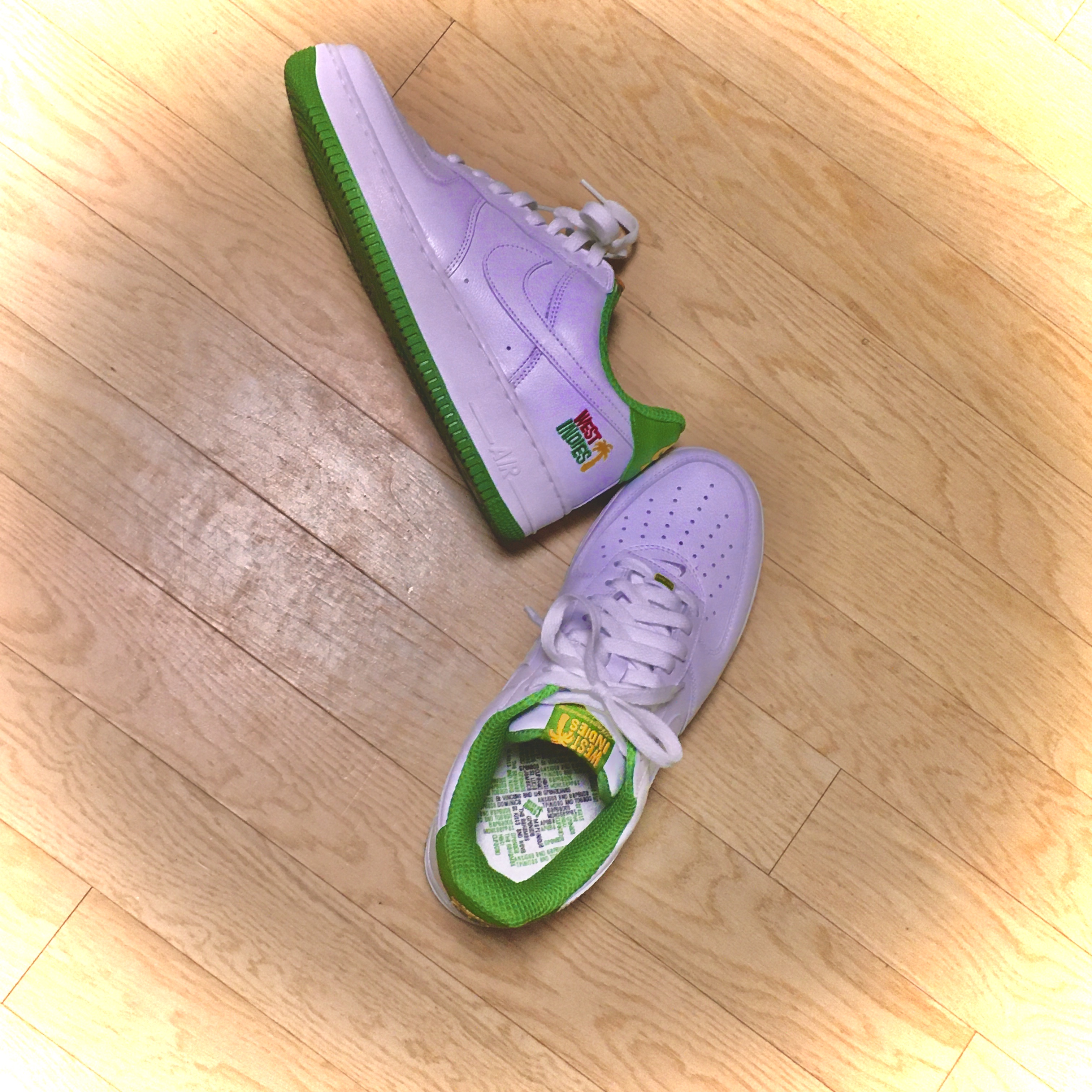 Nike Air Force 1 Low Retro QS West Indies Classic Green 착용 스타일 - 3