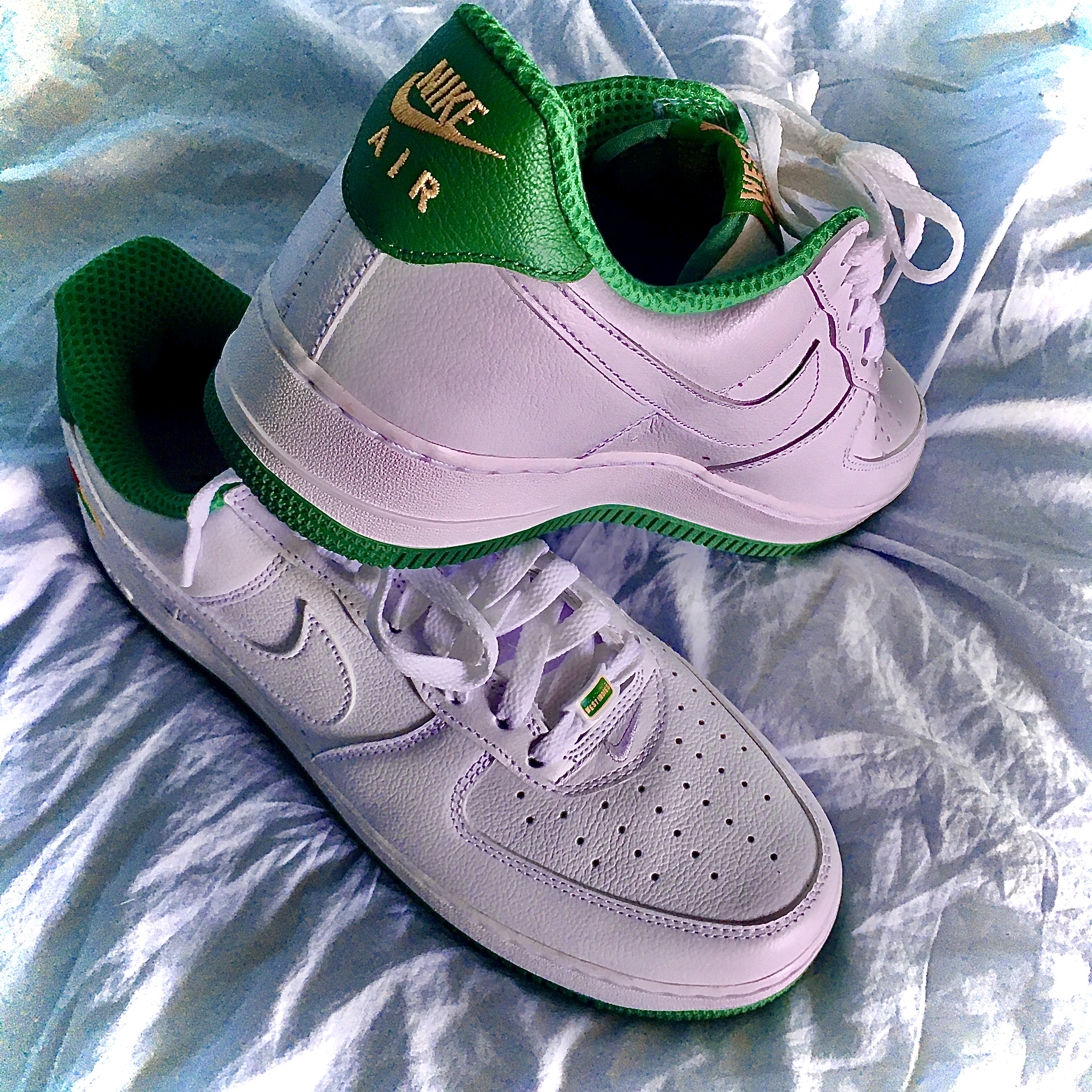 Nike Air Force 1 Low Retro QS West Indies Classic Green 착용 스타일 - 1