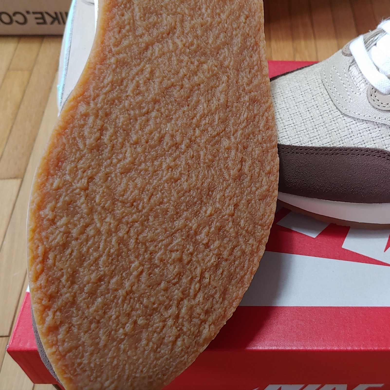 Nike Air Max 1 Premium Crepe Hemp 착용 스타일 - 3