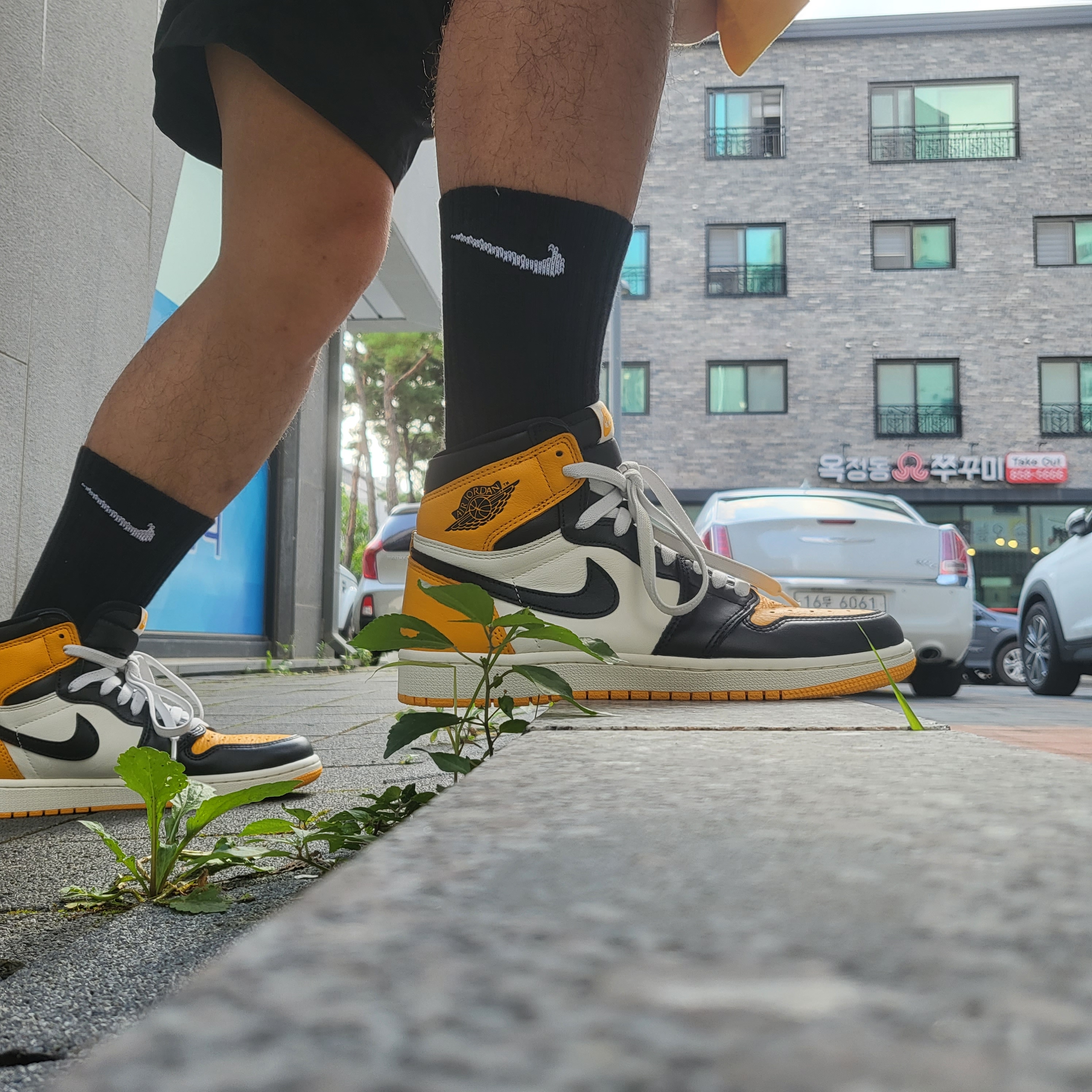 Jordan 1 Retro High OG Taxi 착용 스타일