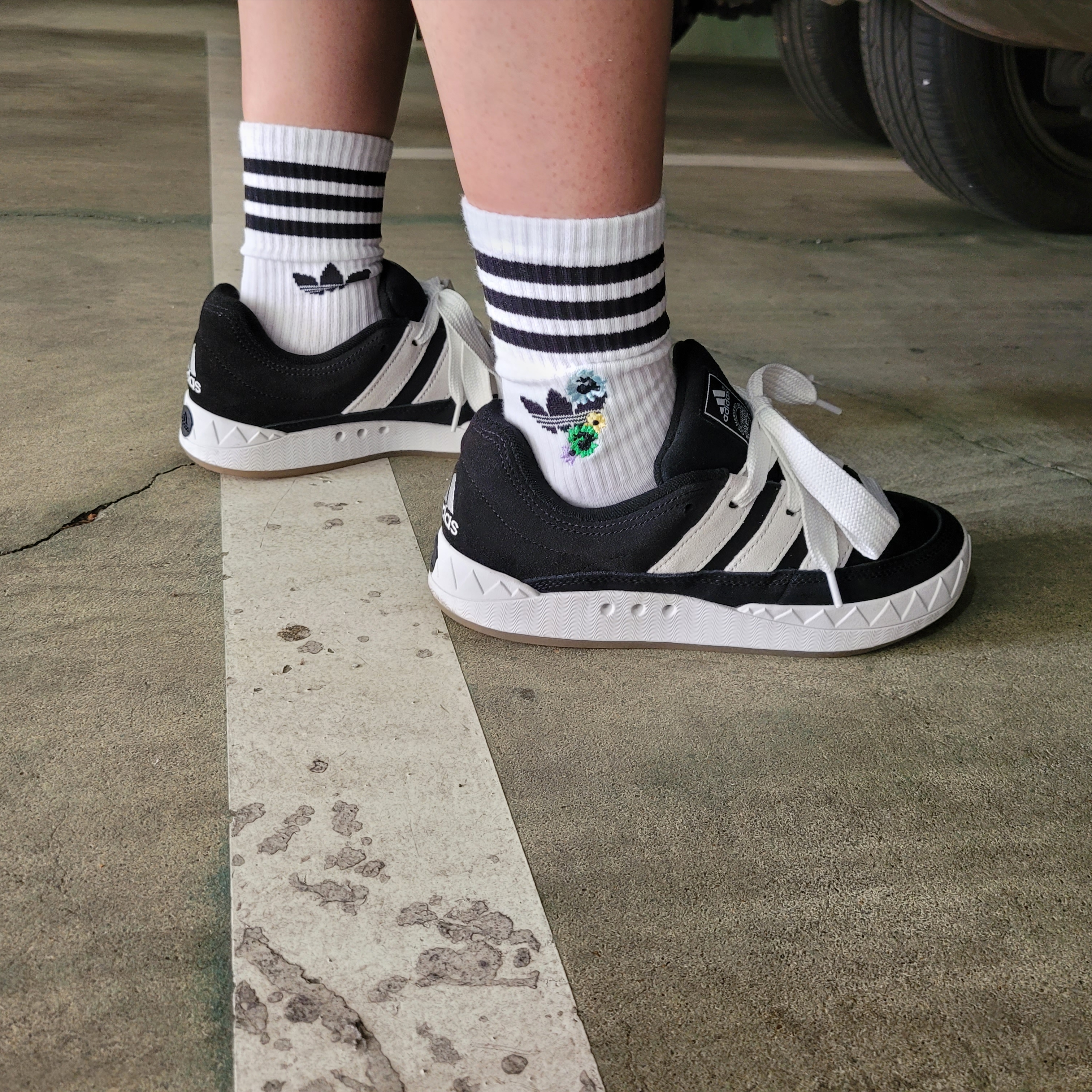 Adidas Adimatic Core Black 착용 스타일 - 3