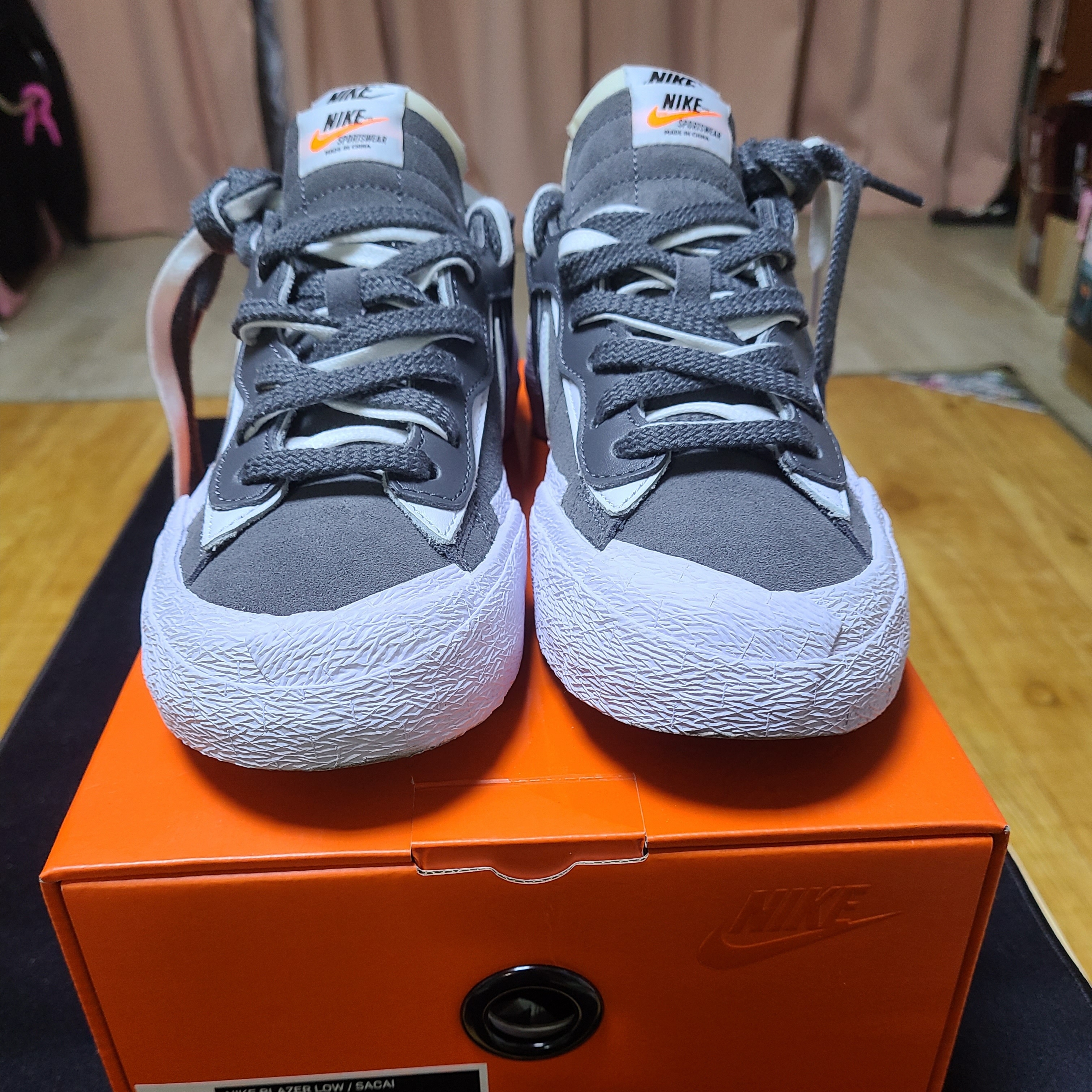 Nike x Sacai Blazer Low Iron Grey 착용 스타일