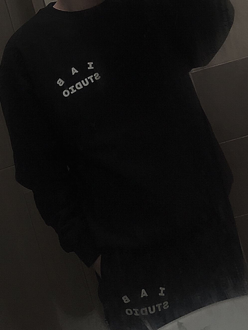 IAB Studio Sweatpants Black White - 22SS, IAB Studio Sweatshirt Black - 19FW 착용 스타일