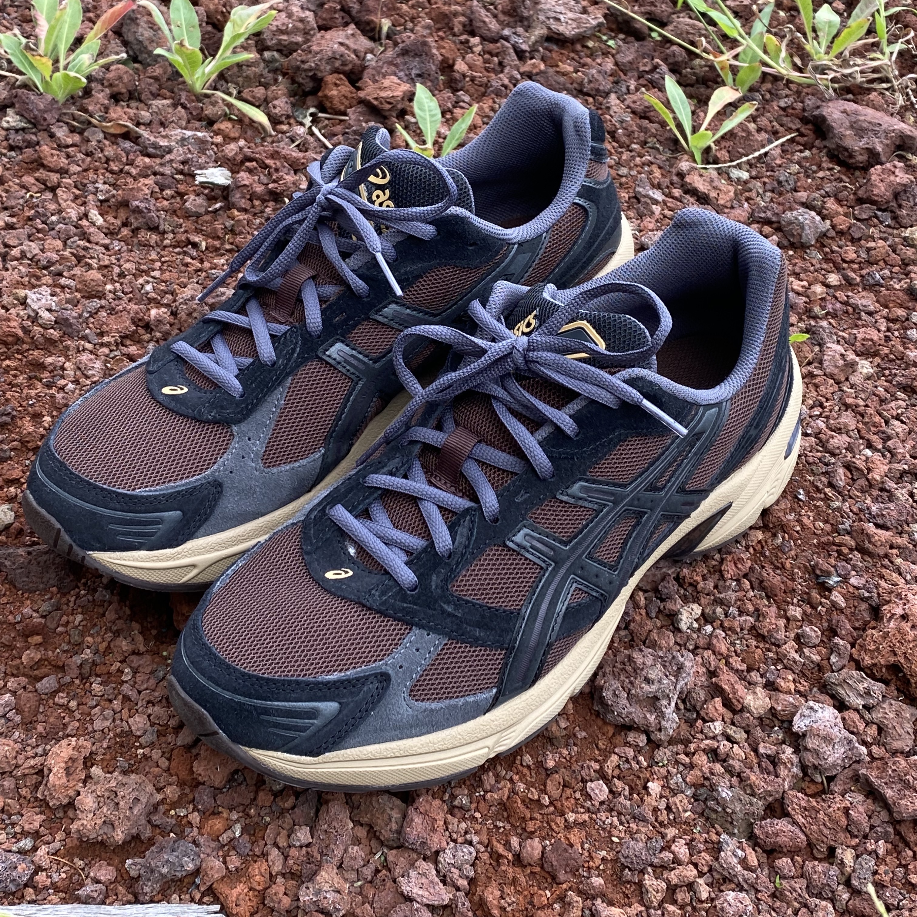 Asics Gel-1130 Brown 착용 스타일 - 1