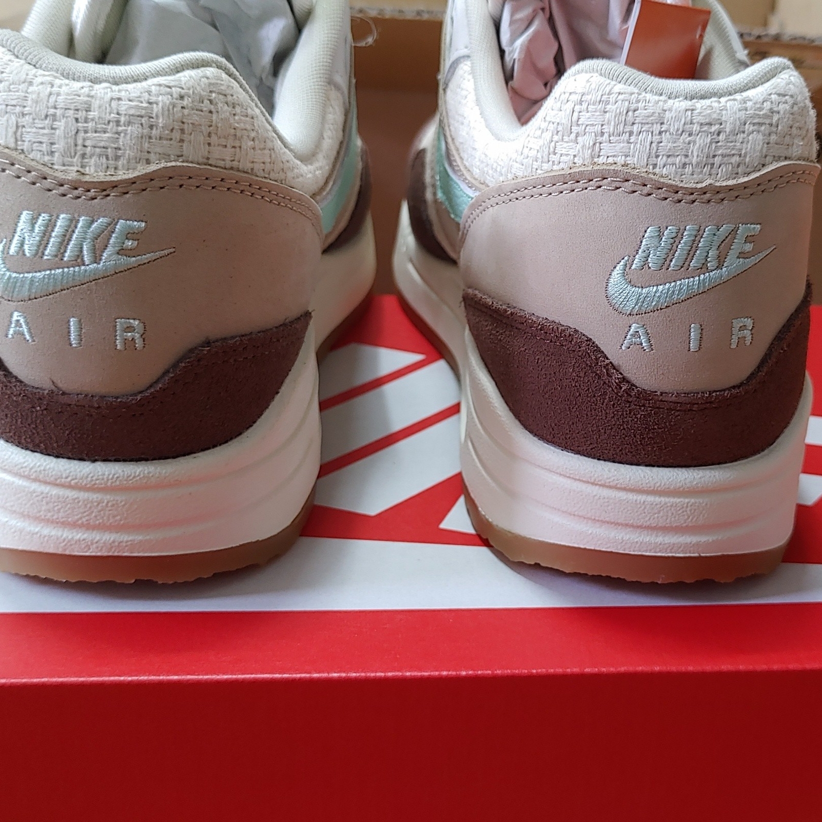 Nike Air Max 1 Premium Crepe Hemp 착용 스타일 - 2