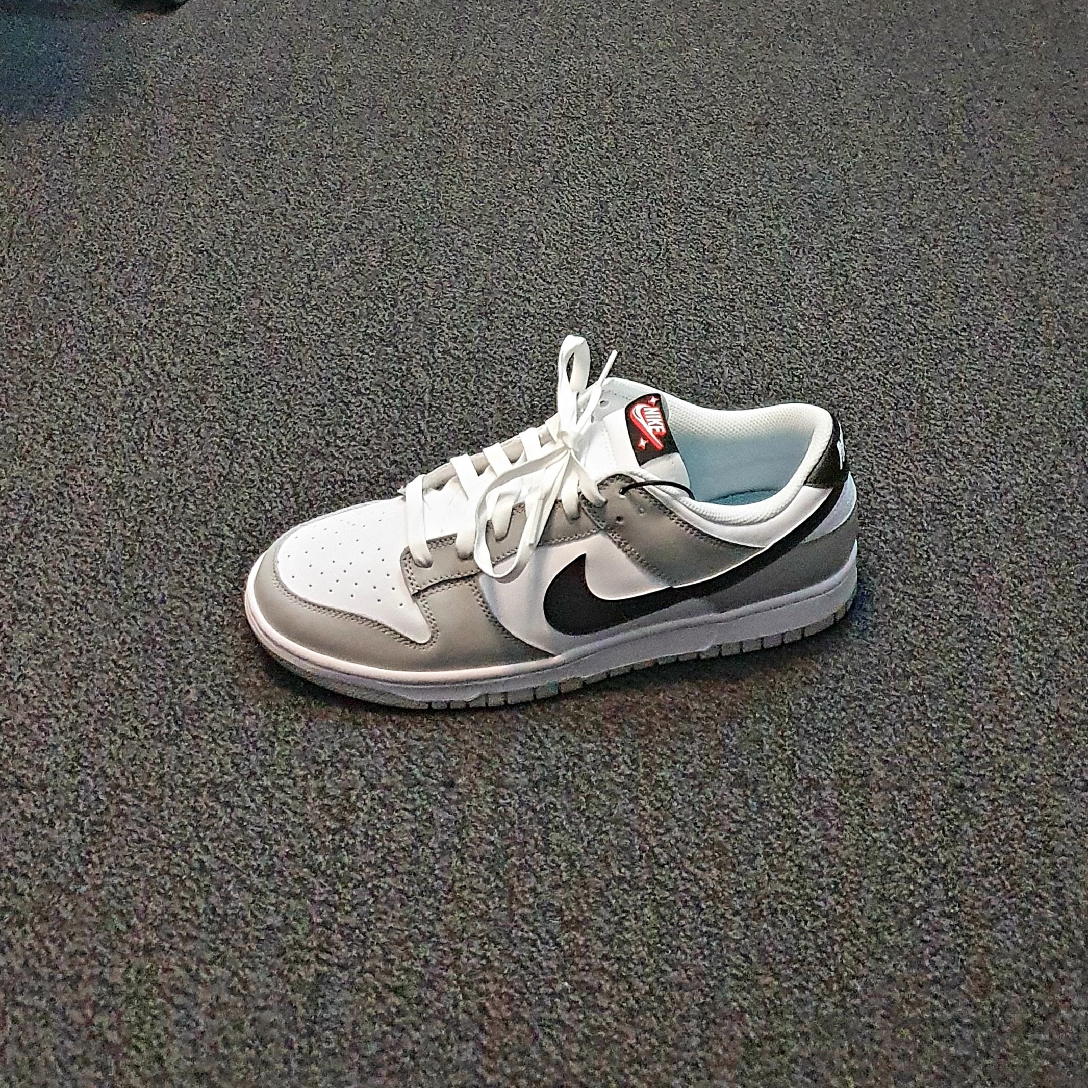 Nike Dunk Low Retro SE Jackpot Grey Fog 착용 스타일