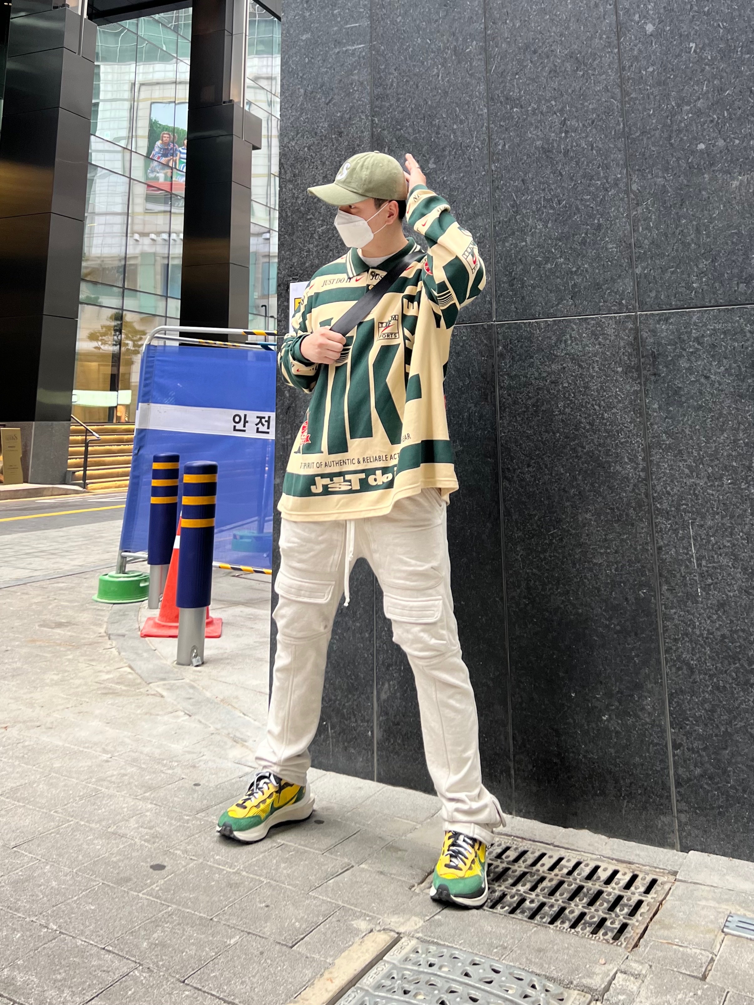 Supreme Kevlar Denim S Logo 6-Panel Olive - 22SS, Nike x Cactus Plant Flea Market Long Sleeve Polo Natural - US/EU 착용 스타일
