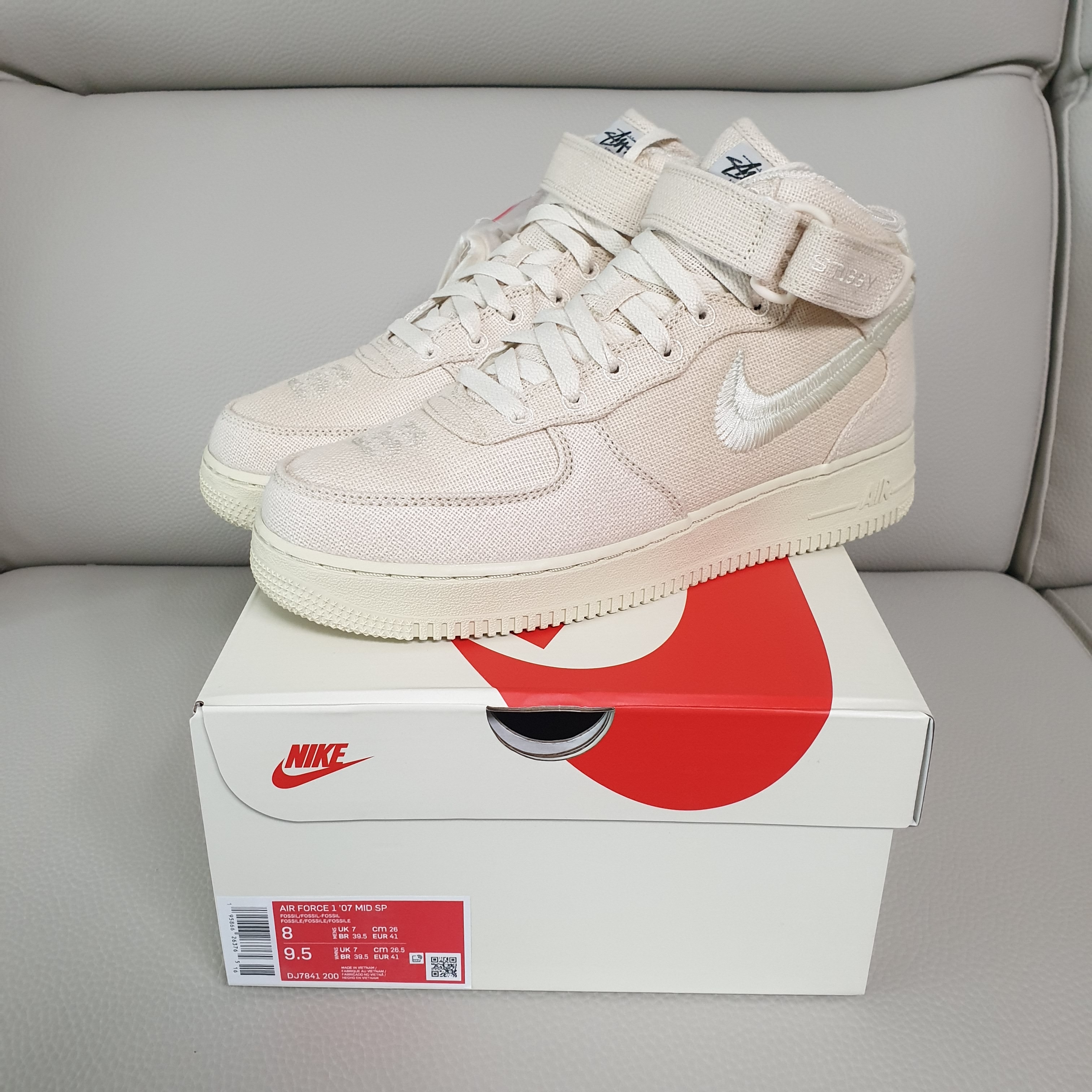Nike x Stussy Air Force 1 '07 Mid SP Fossil 착용 스타일 - 1