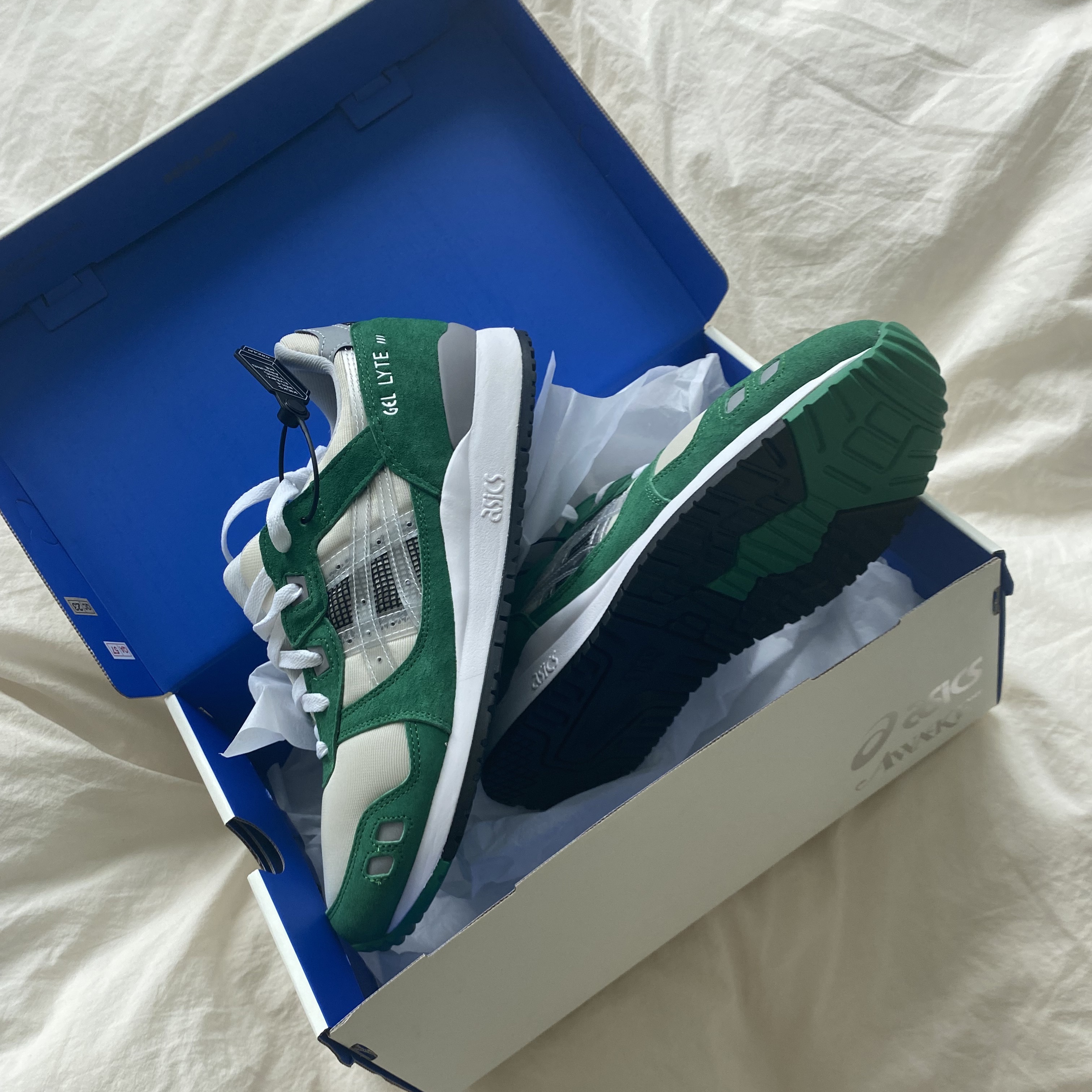 Asics x Awake NY Gel-Lyte III Green Tambourine 착용 스타일
