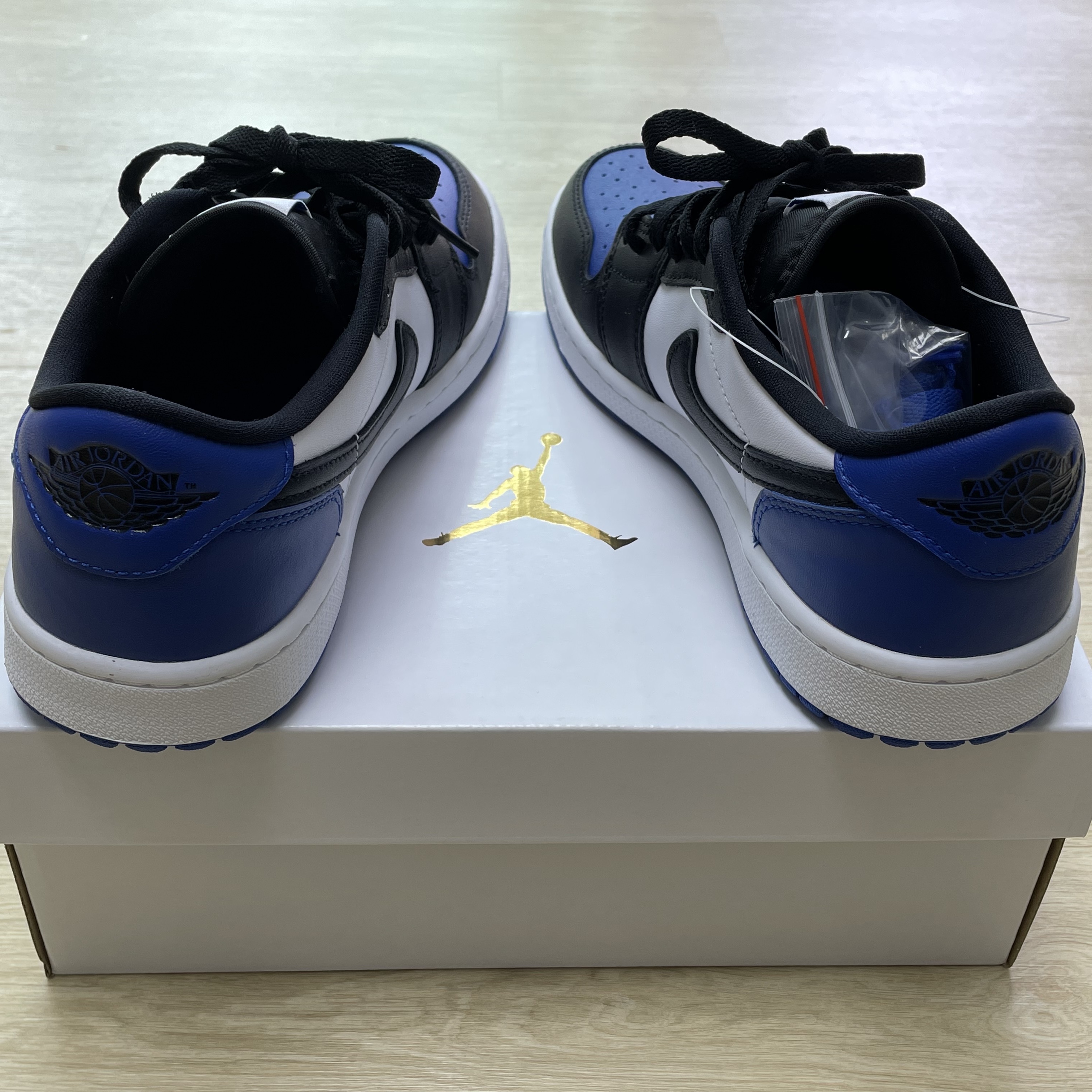 Jordan 1 Low Golf Sport Royal 착용 스타일 - 2