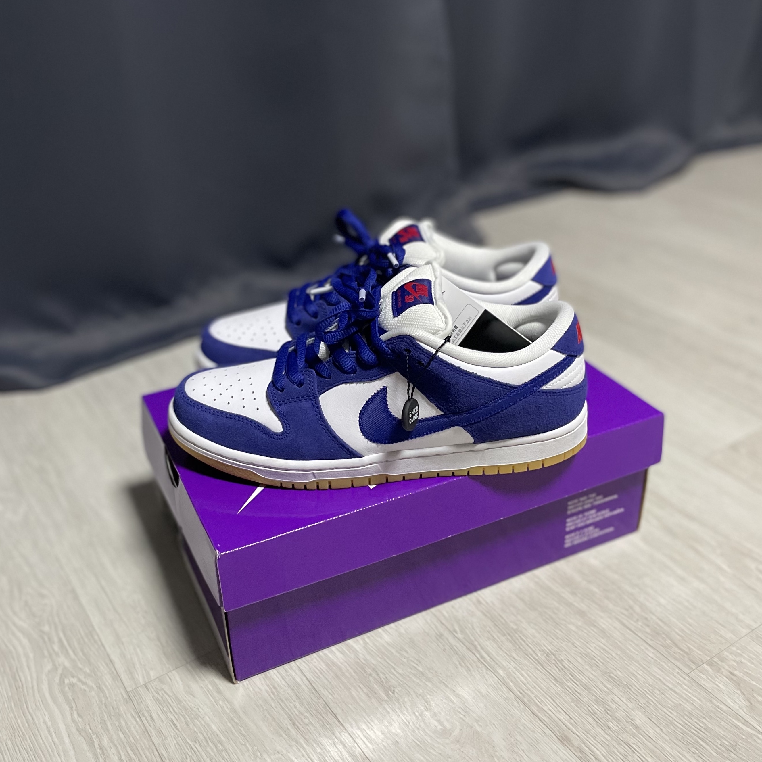 Nike SB Dunk Low Pro Premium Deep Royal Blue 착용 스타일