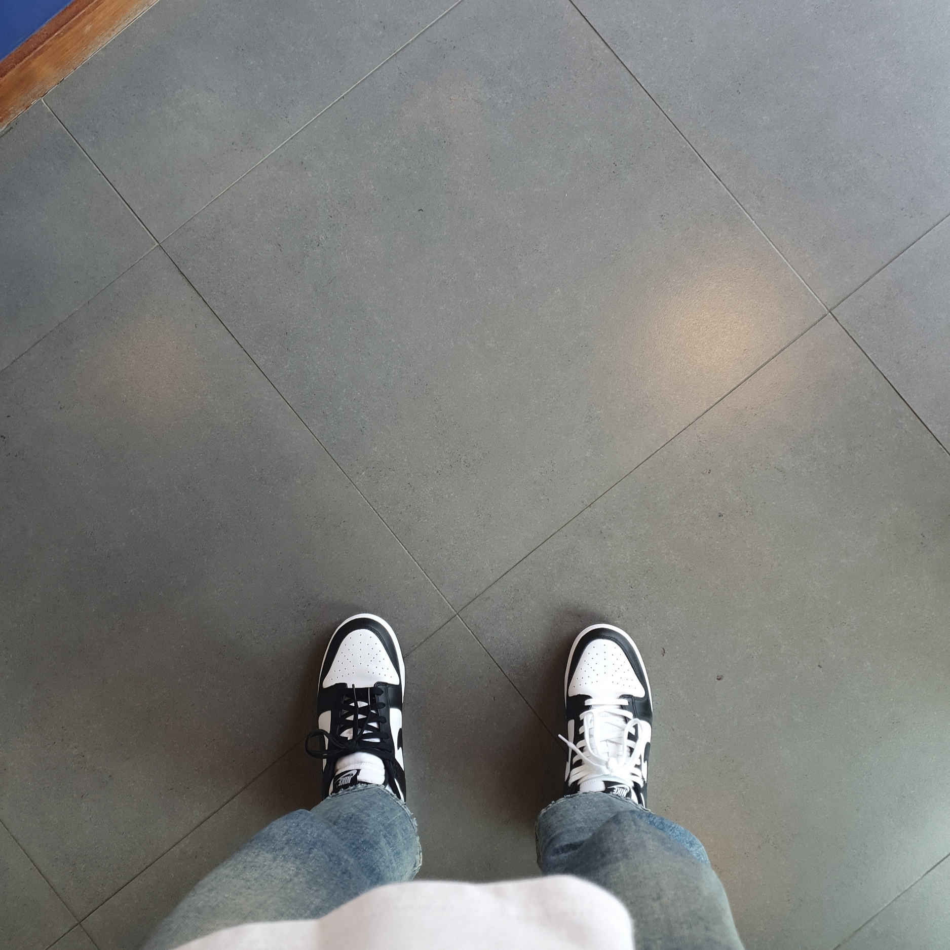 Nike Dunk Low Retro Black 착용 스타일