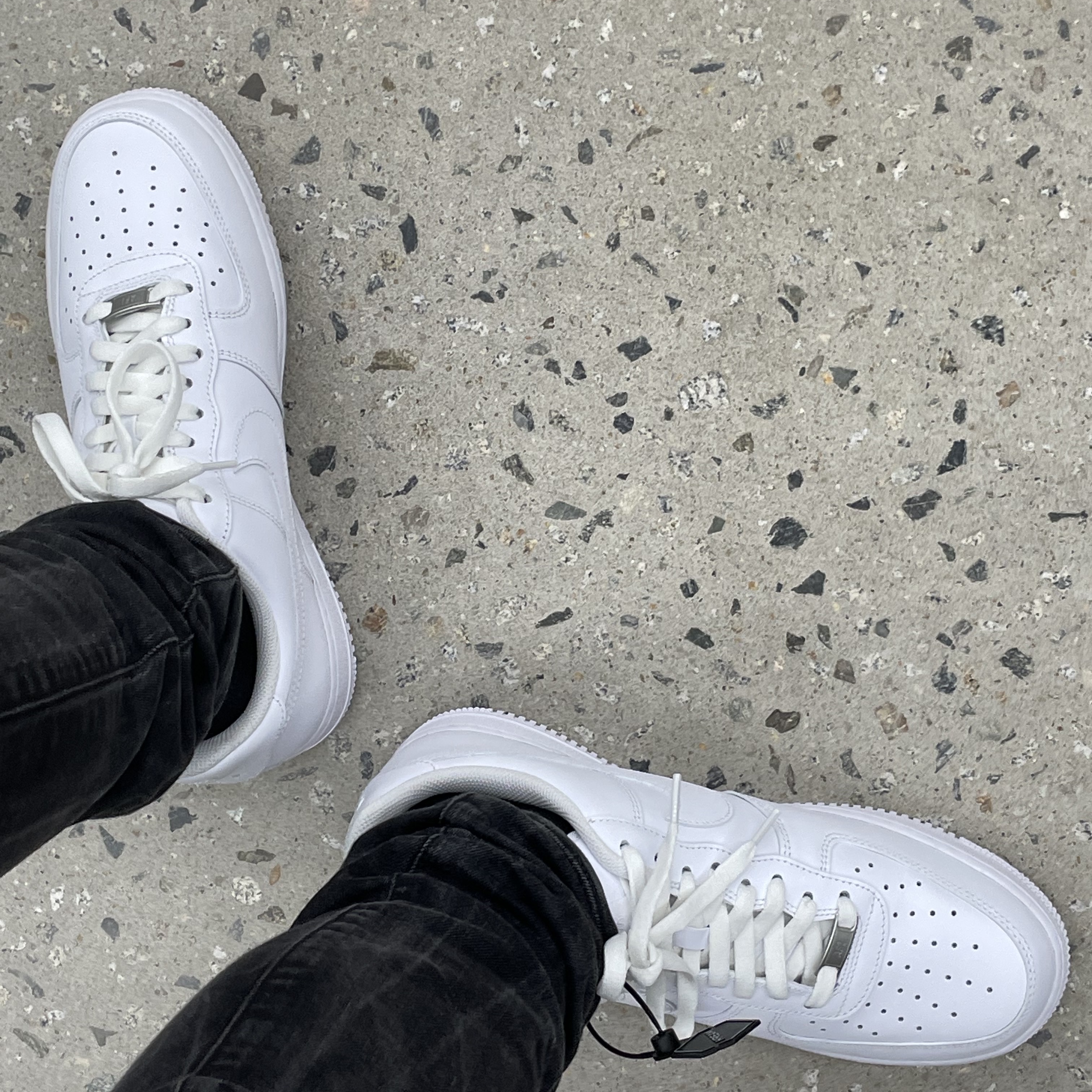 Nike Air Force 1 '07 Low White 착용 스타일